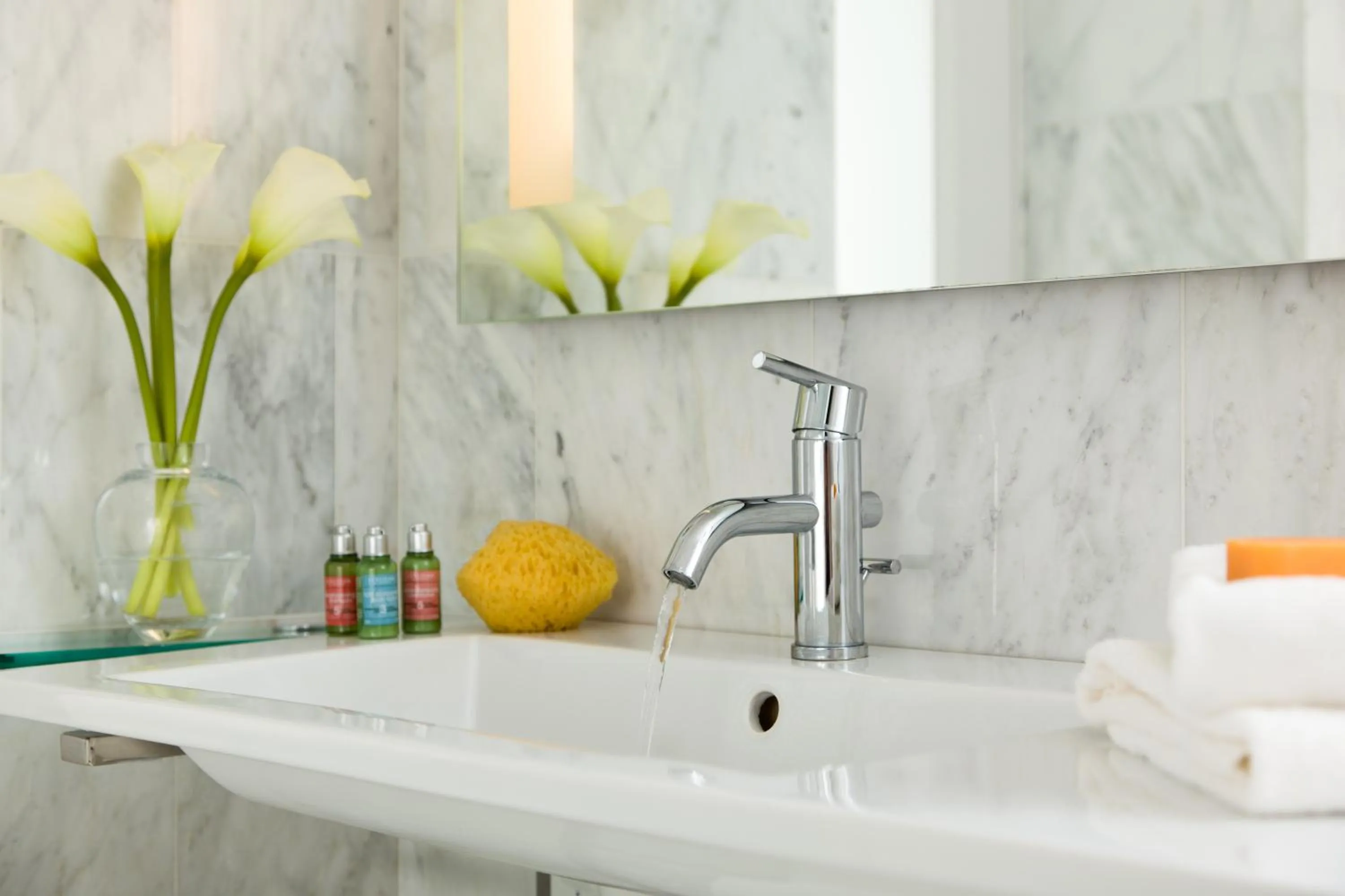 Bathroom in Chestnut Hill Hotel