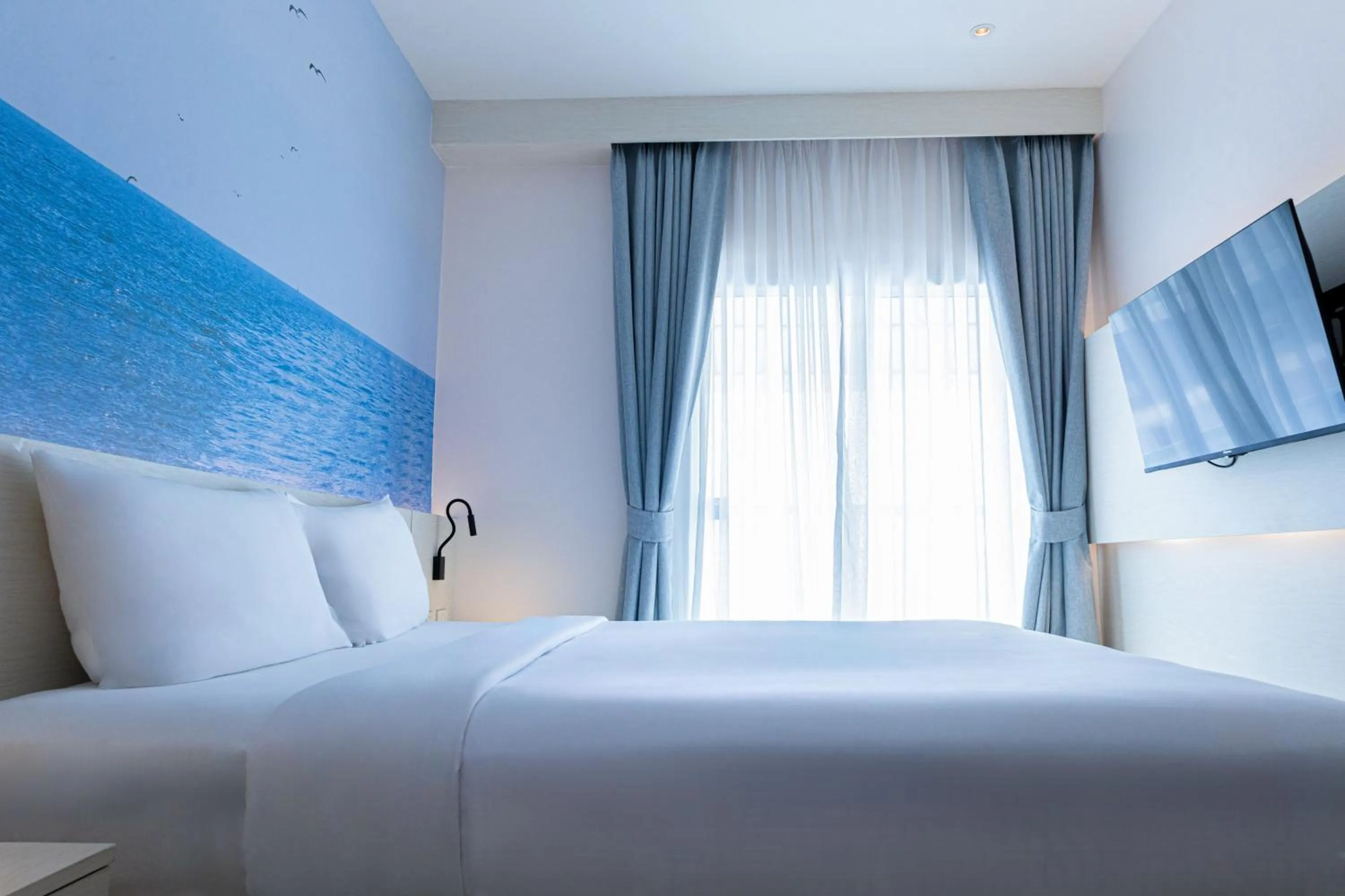 Bedroom, Bed in Amata Patong