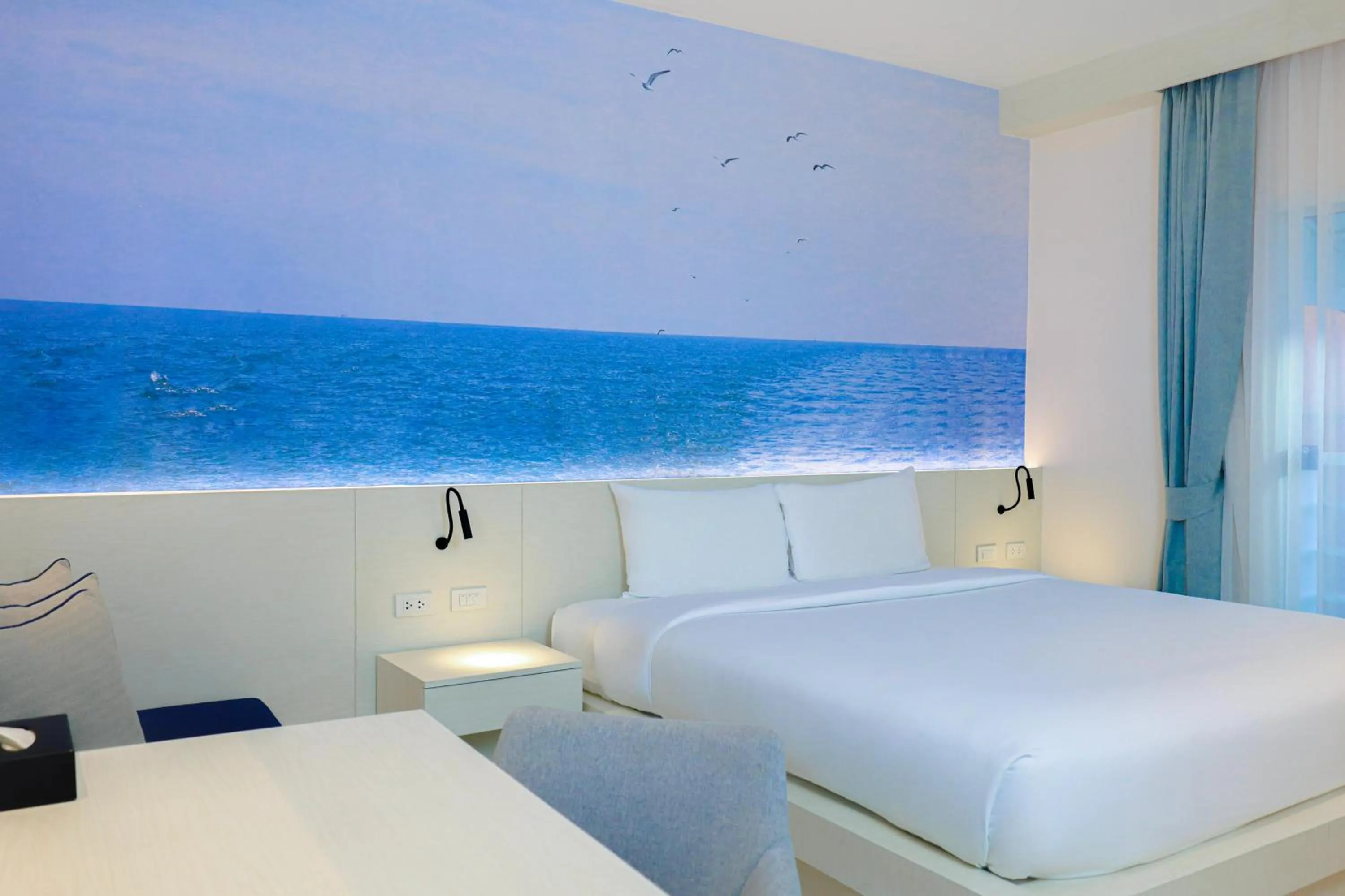 Bedroom, Bed in Amata Patong