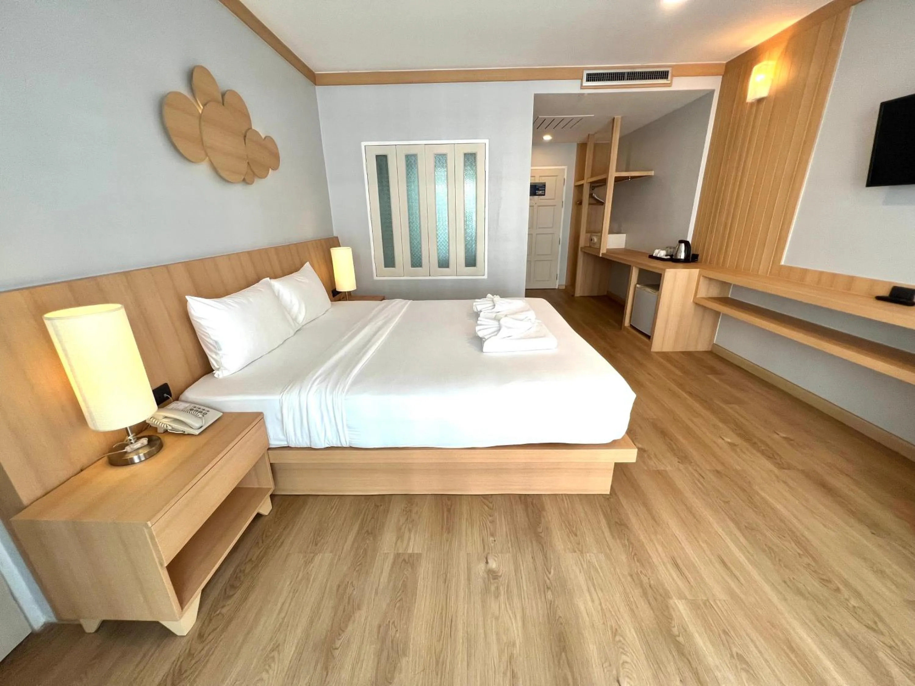 Bedroom, Bed in Amata Patong