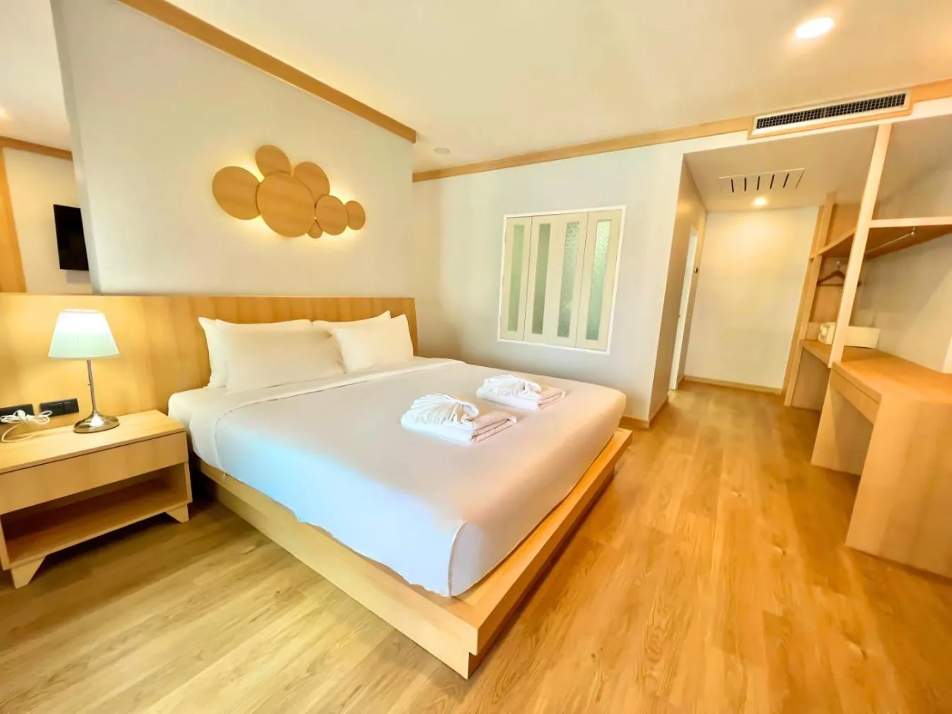 Bedroom, Bed in Amata Patong