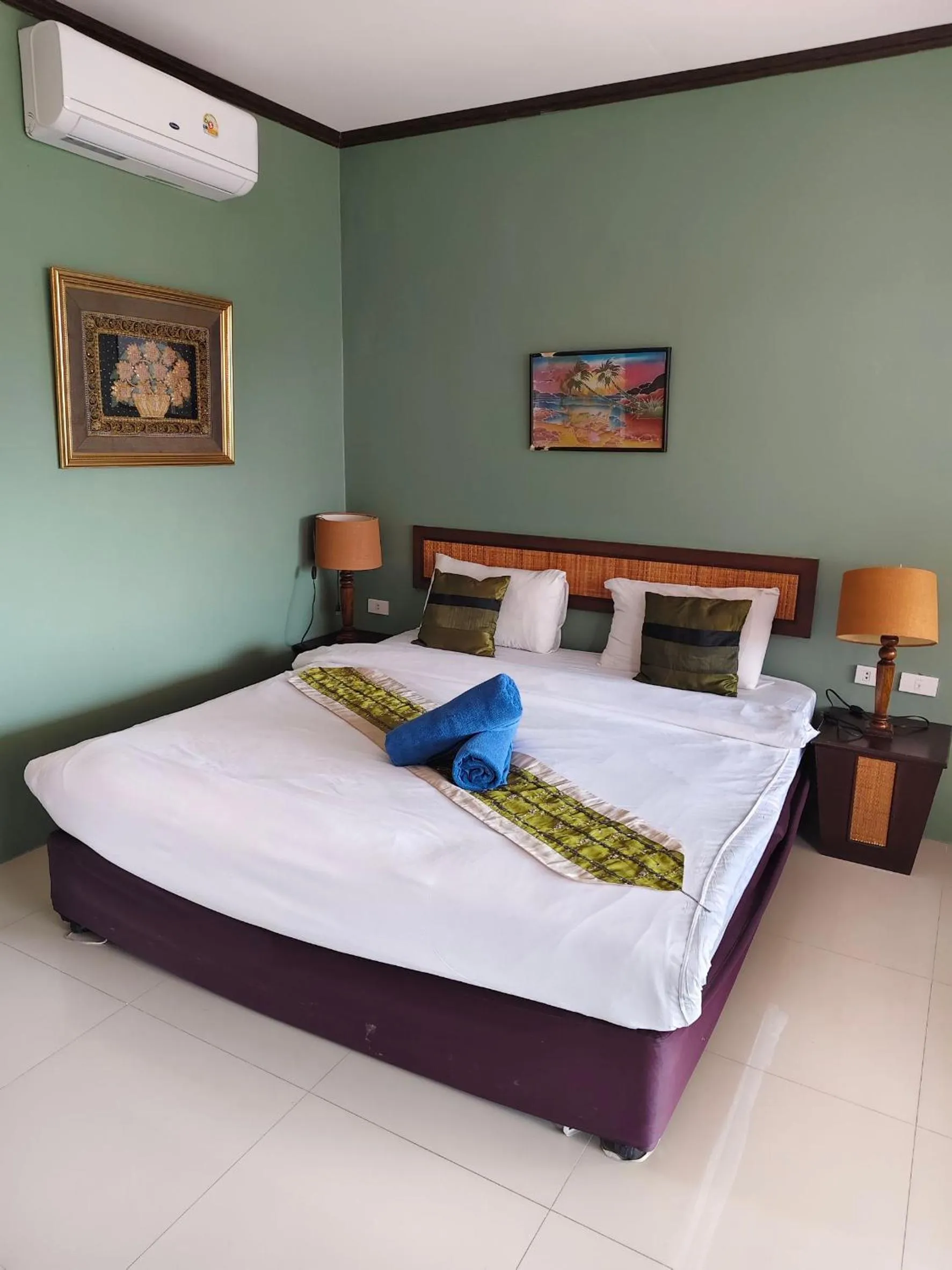 air conditioner, Bed in Grand Thai House Resort Lamai