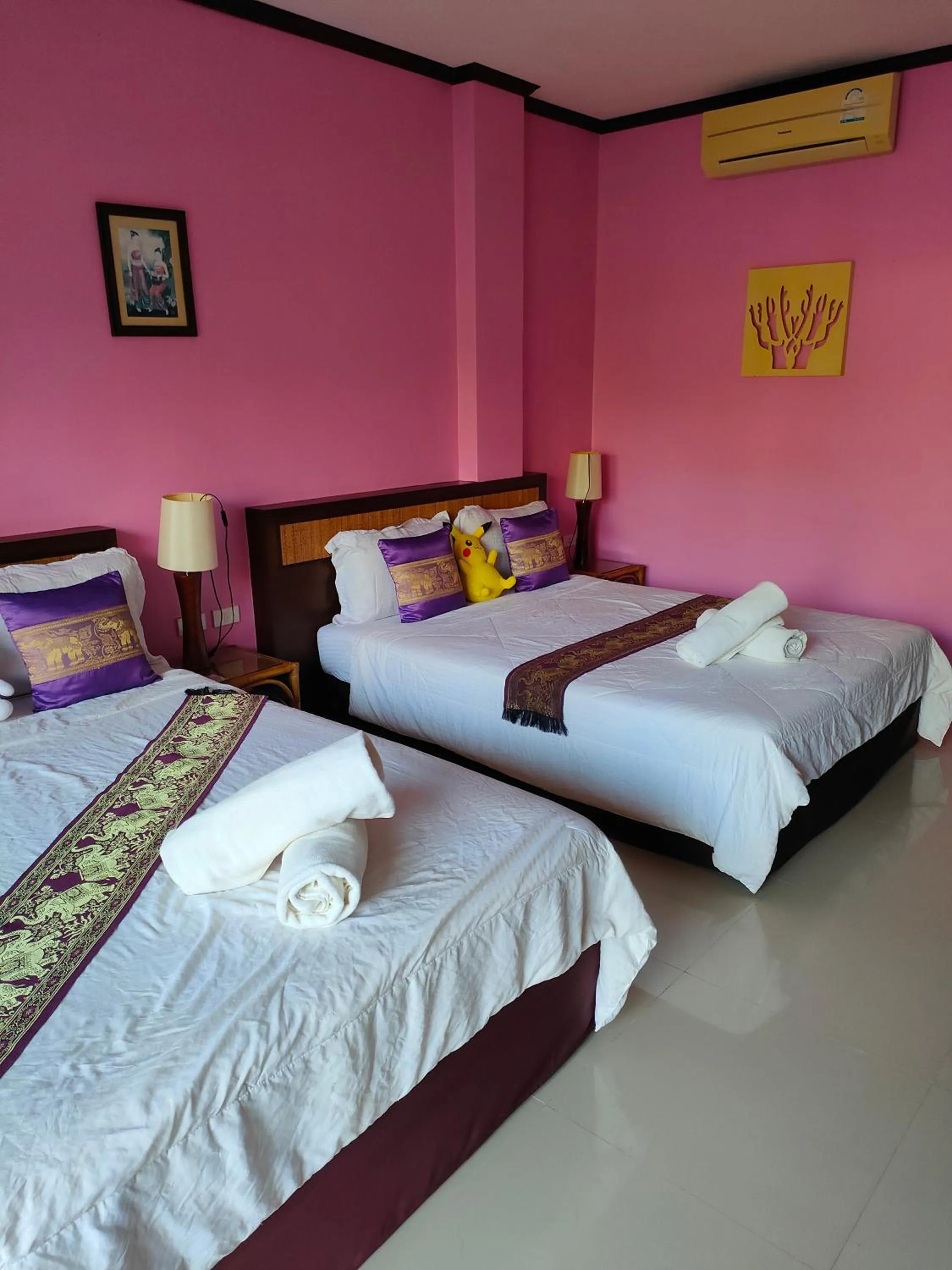 Bed in Grand Thai House Resort Lamai