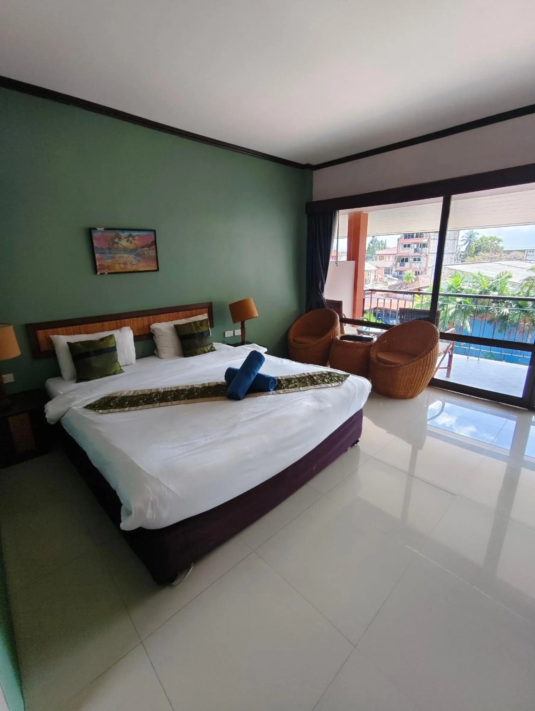 Bed in Grand Thai House Resort Lamai