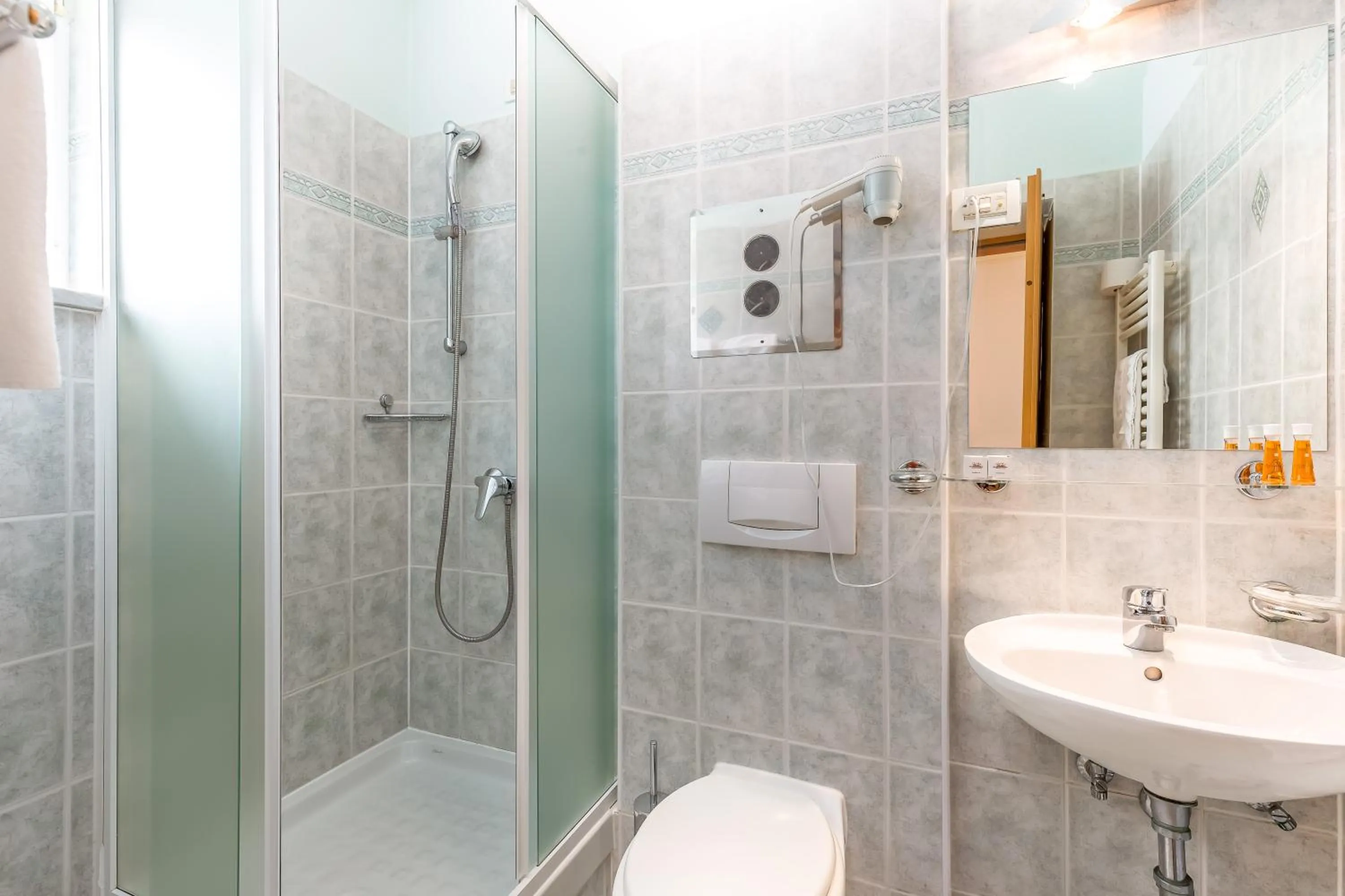 Bathroom in Hotel Galeb