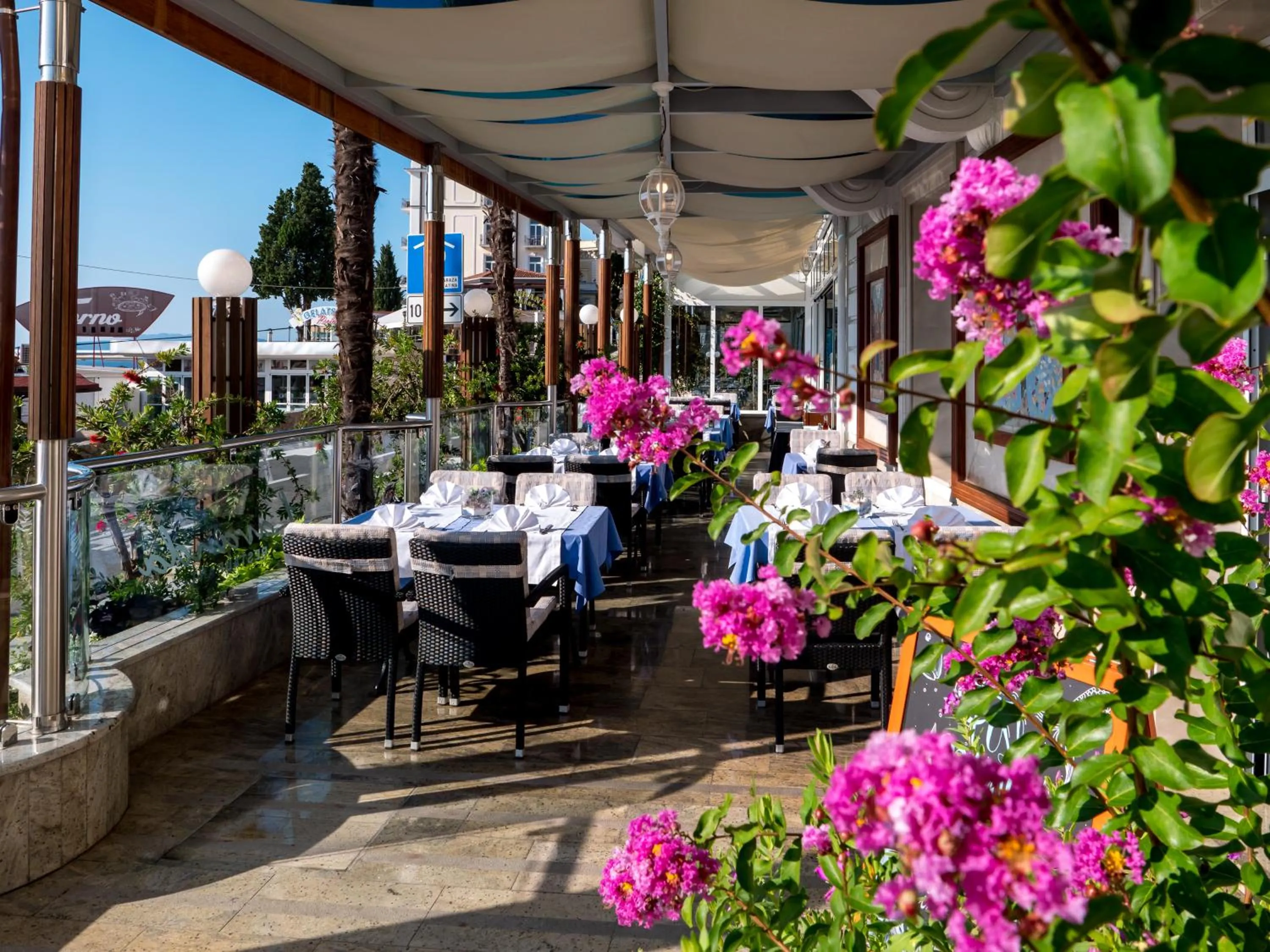 Meals in Hotel Galeb