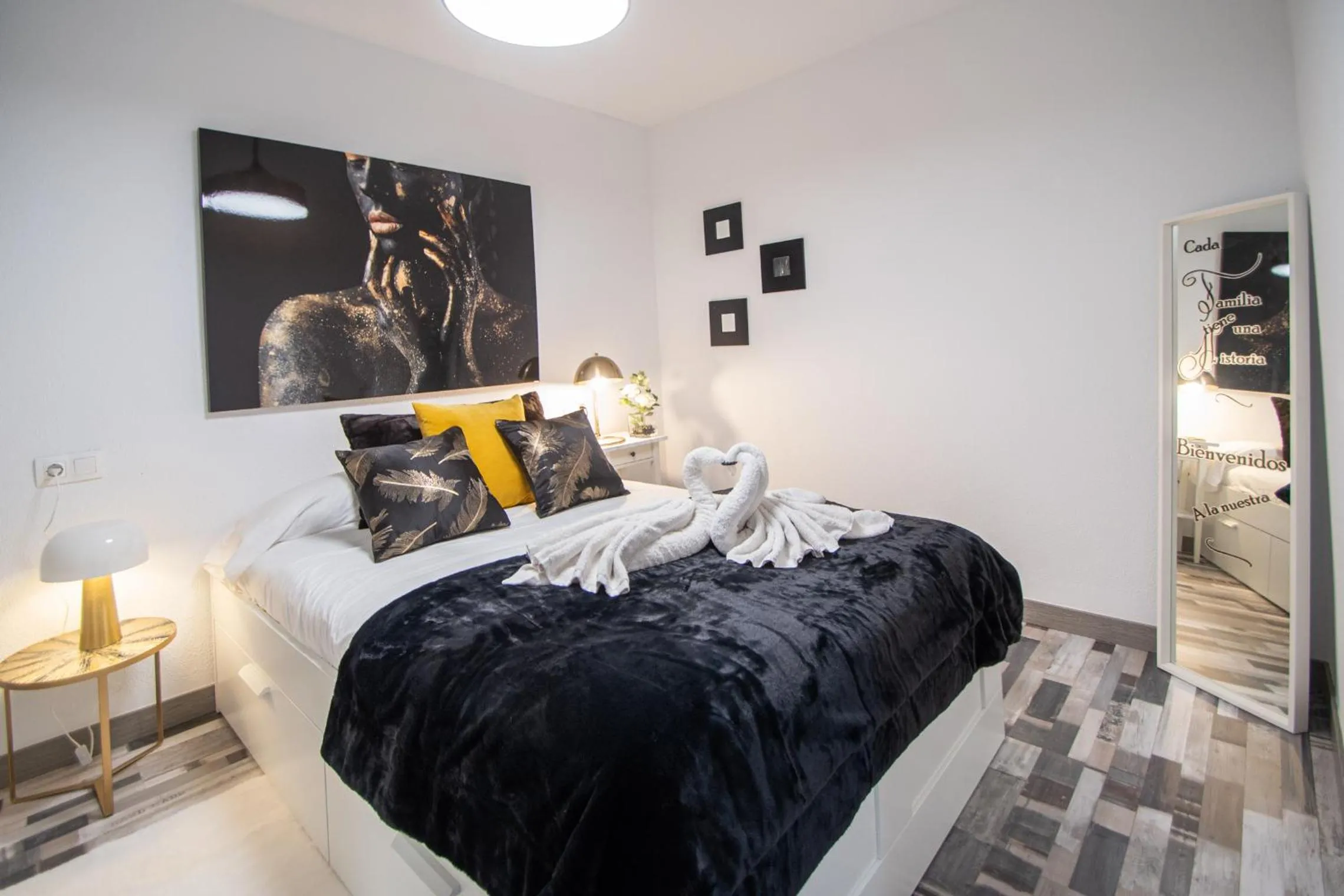 Bedroom, Bed in Apartamento Arco de los Blanco