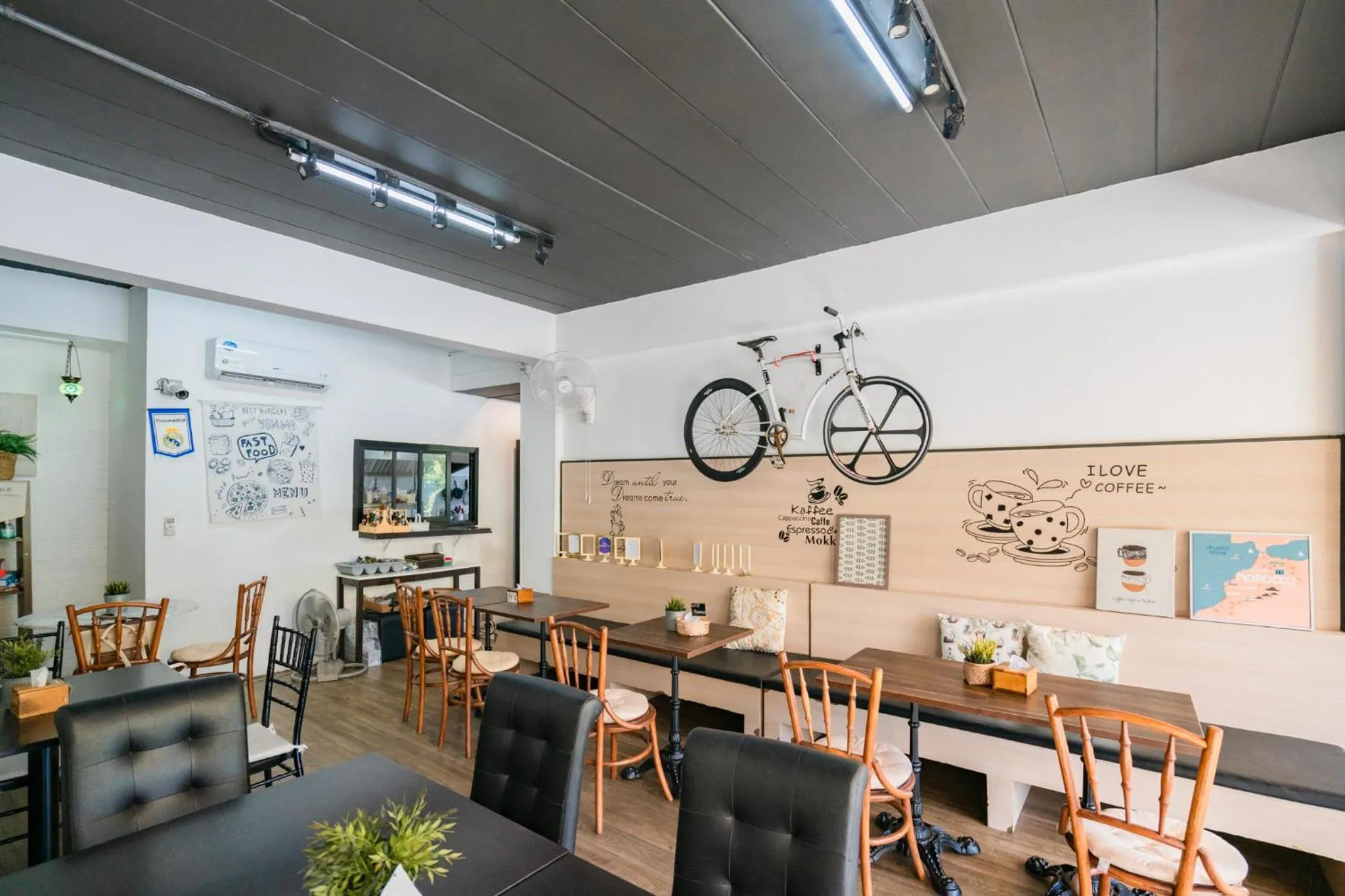 Living room in The Panwa Guesthouse, Phuket