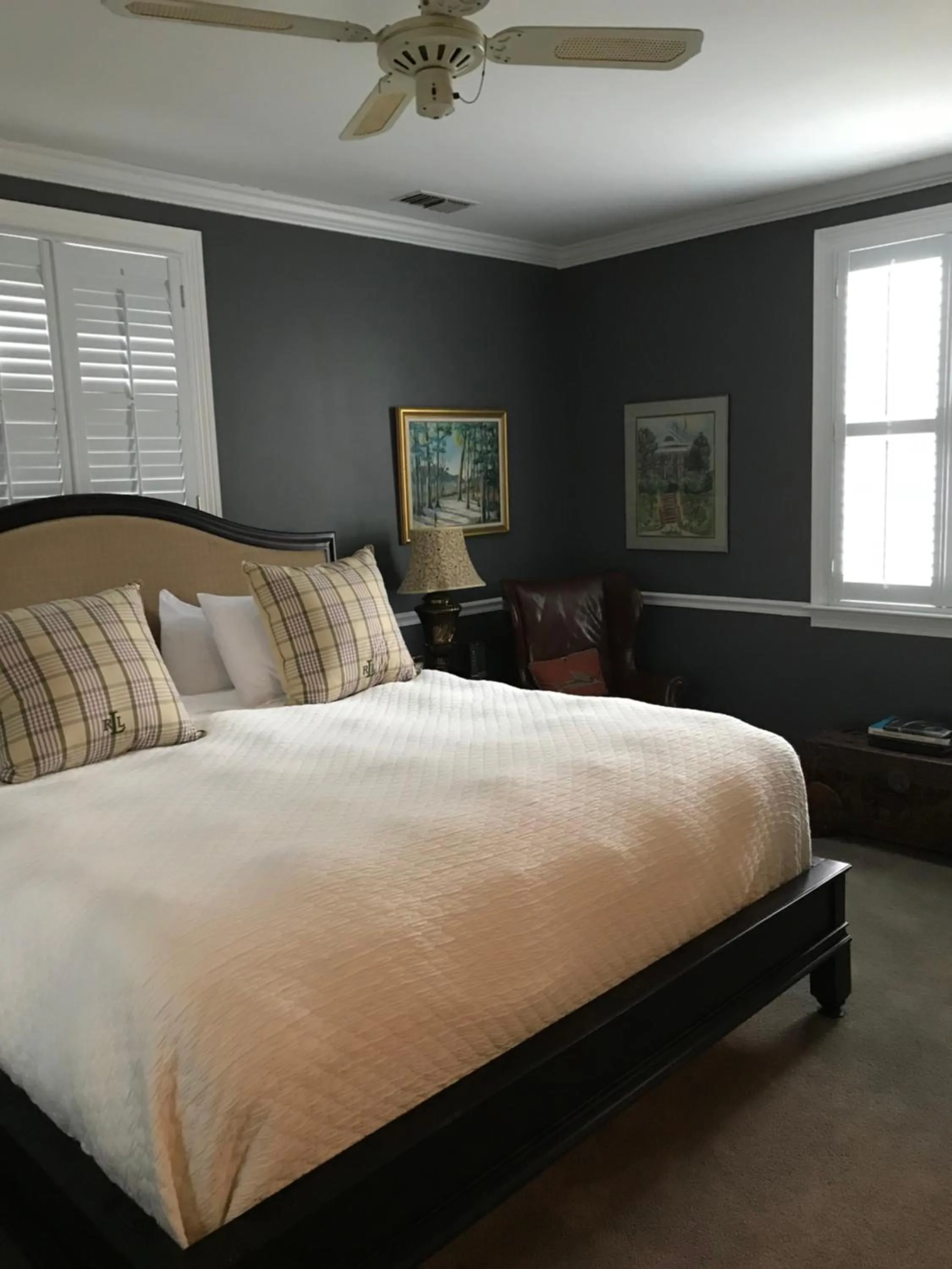 Bed in Springwood Inn