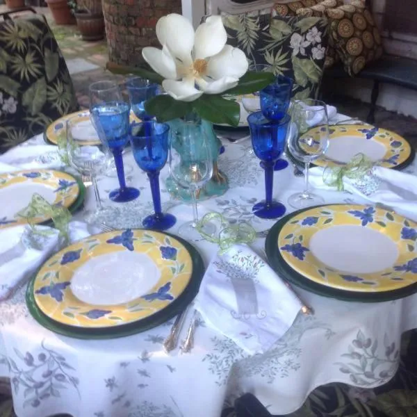 Meals in Springwood Inn