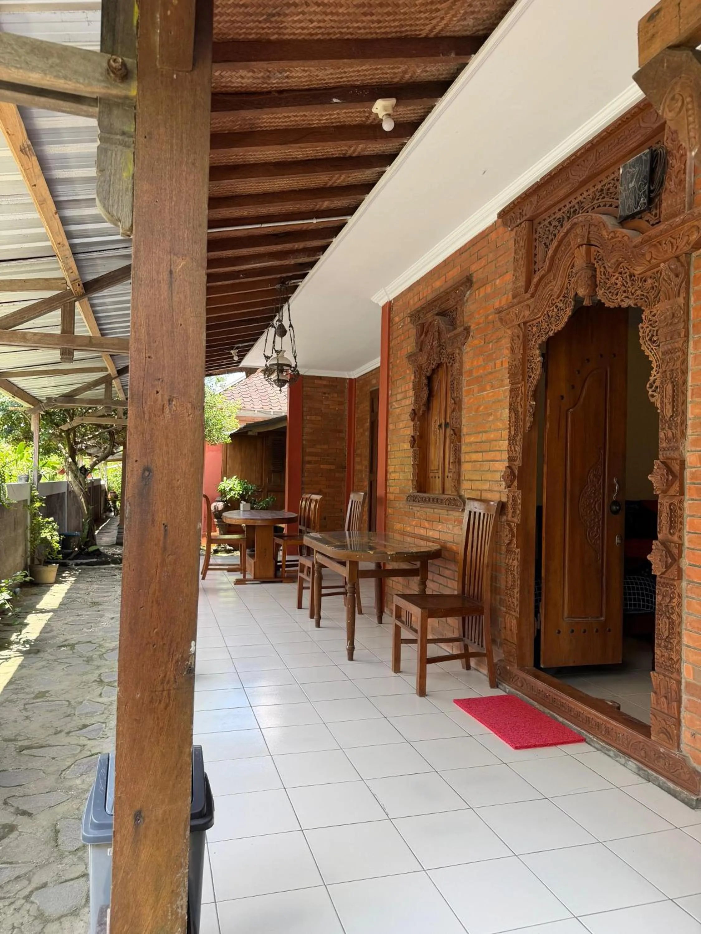 Rumah Ukhi Guest House