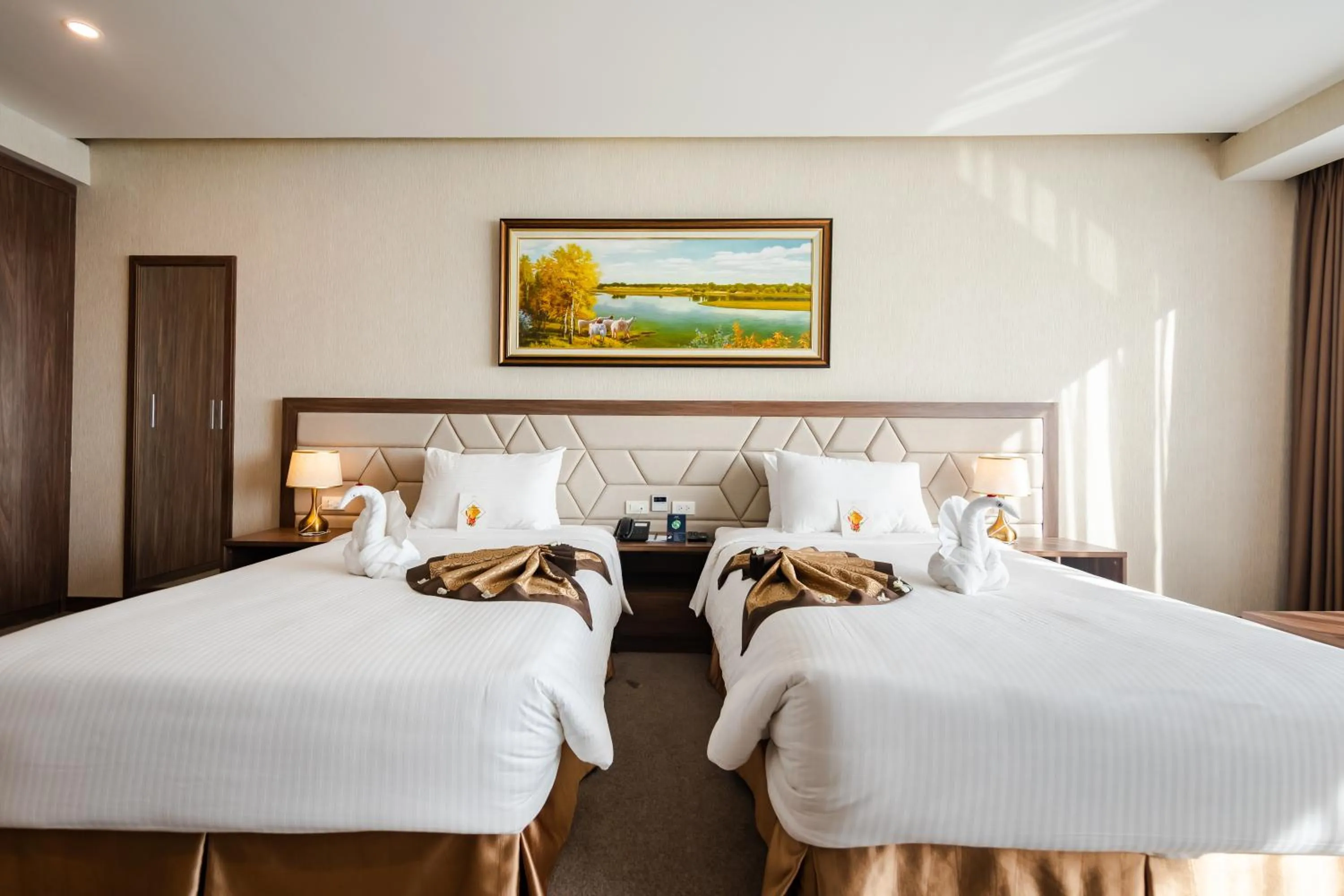 Bed in Muong Thanh Grand Ha Long Hotel