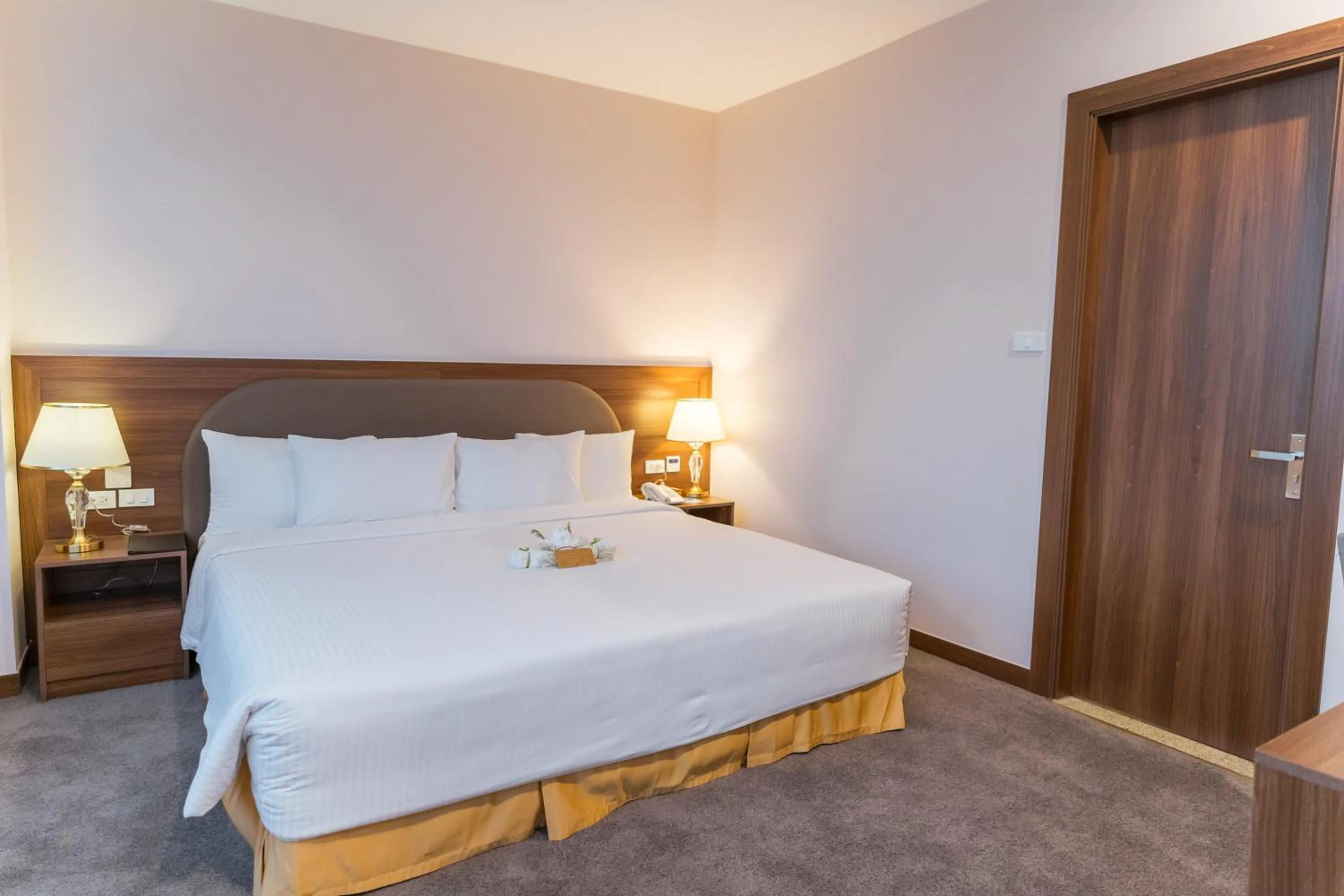 Bed in Muong Thanh Grand Ha Long Hotel