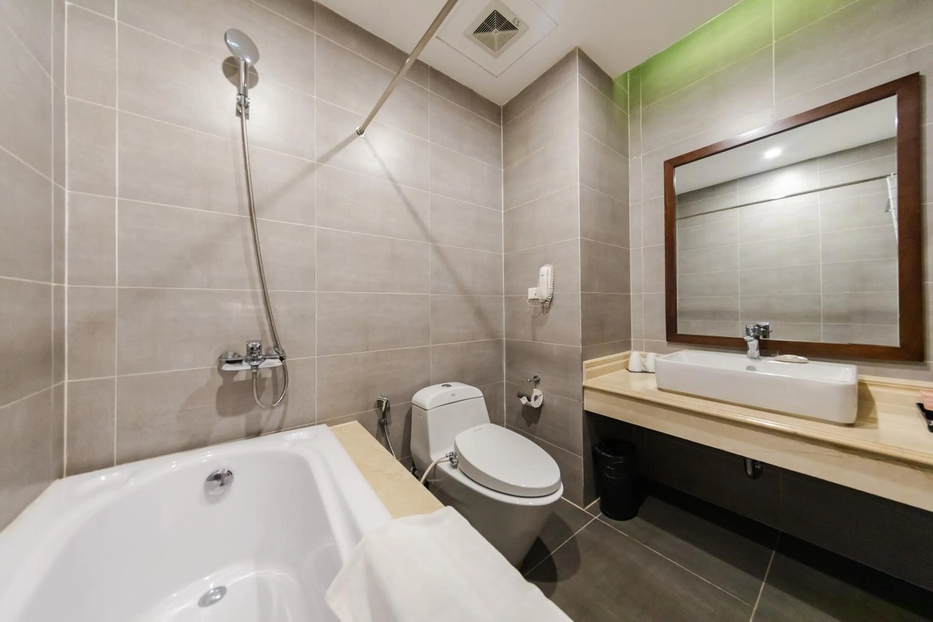 Muong Thanh Grand Ha Long Hotel