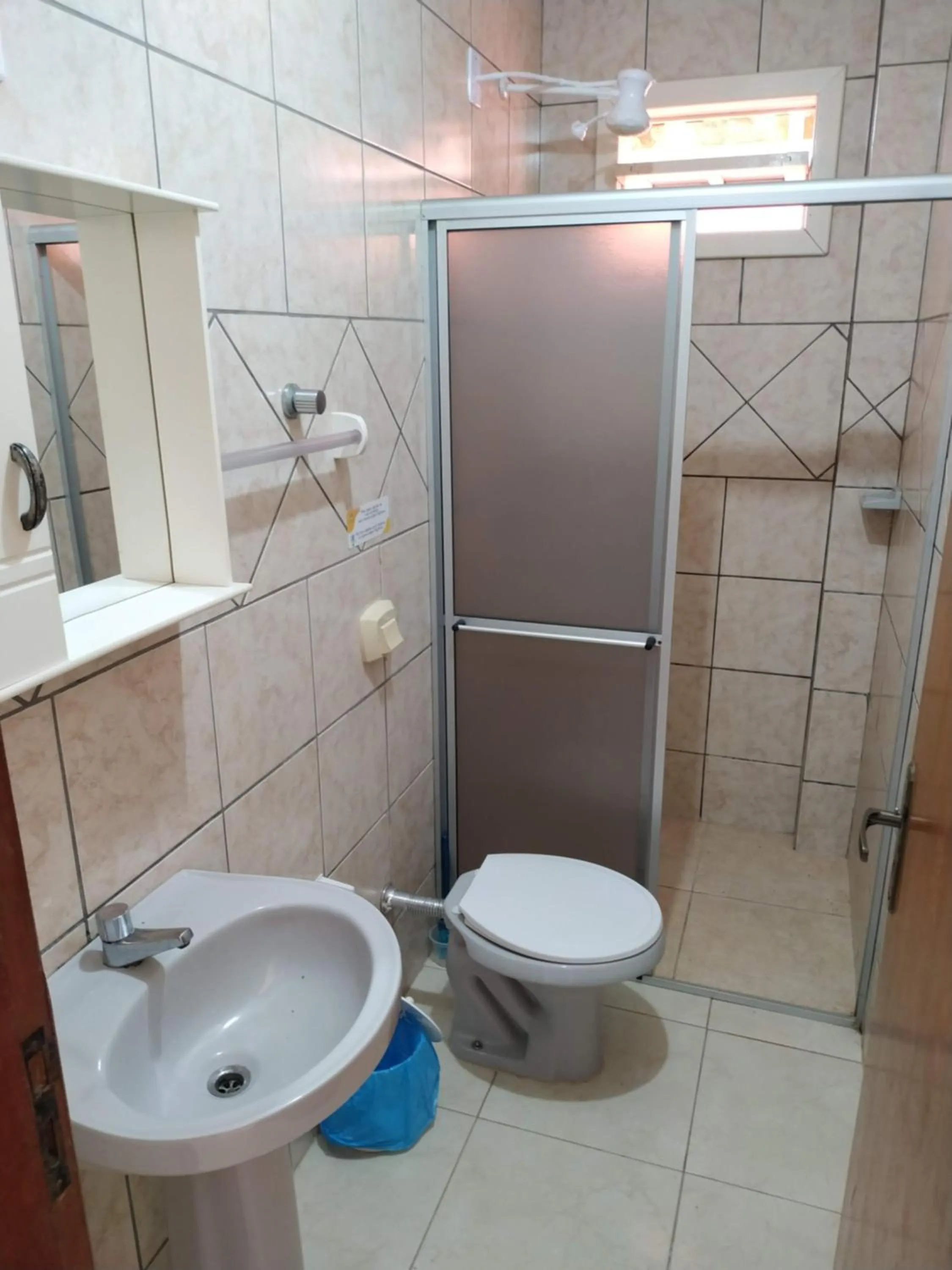 Bathroom in Residencial Praia Bombas