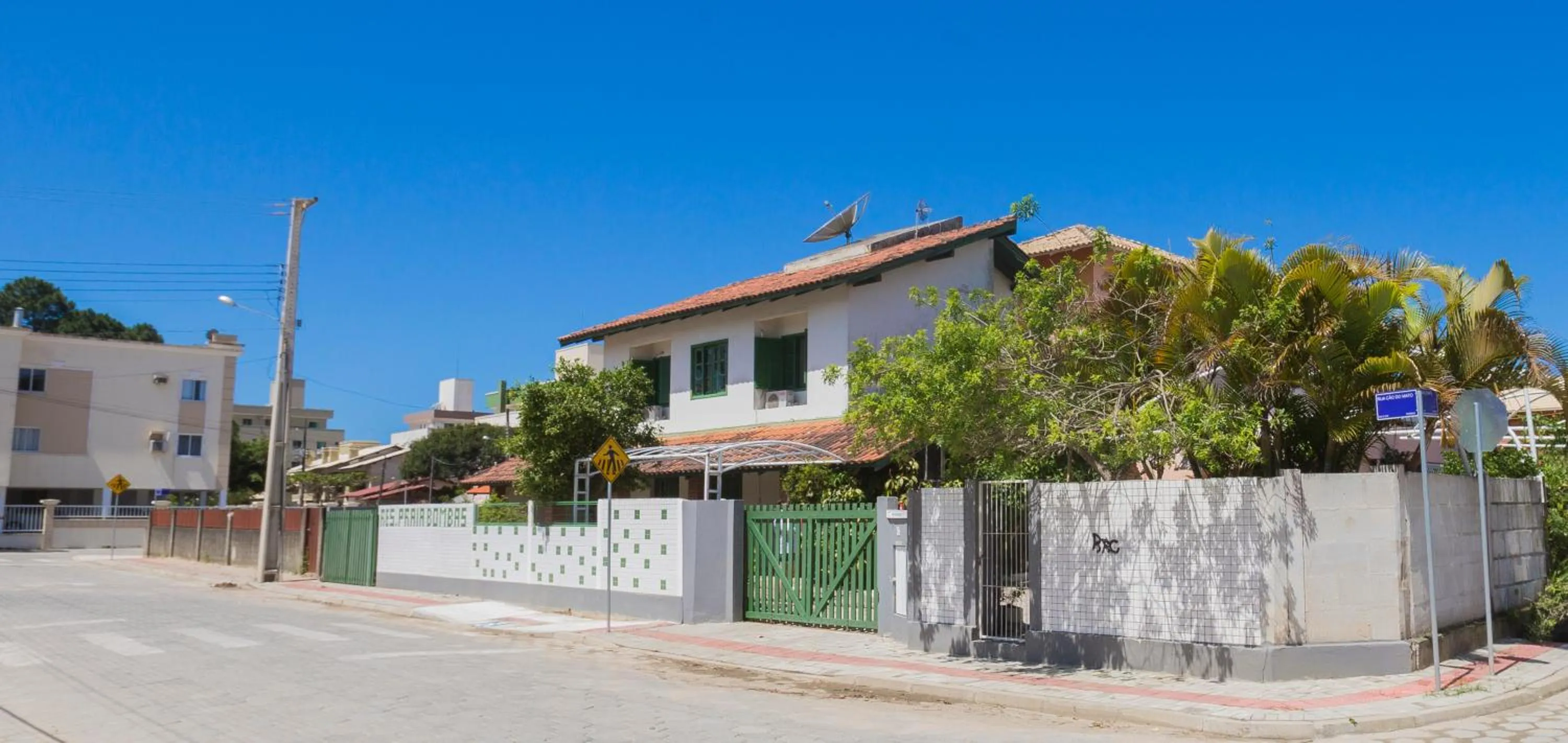 Property building in Residencial Praia Bombas