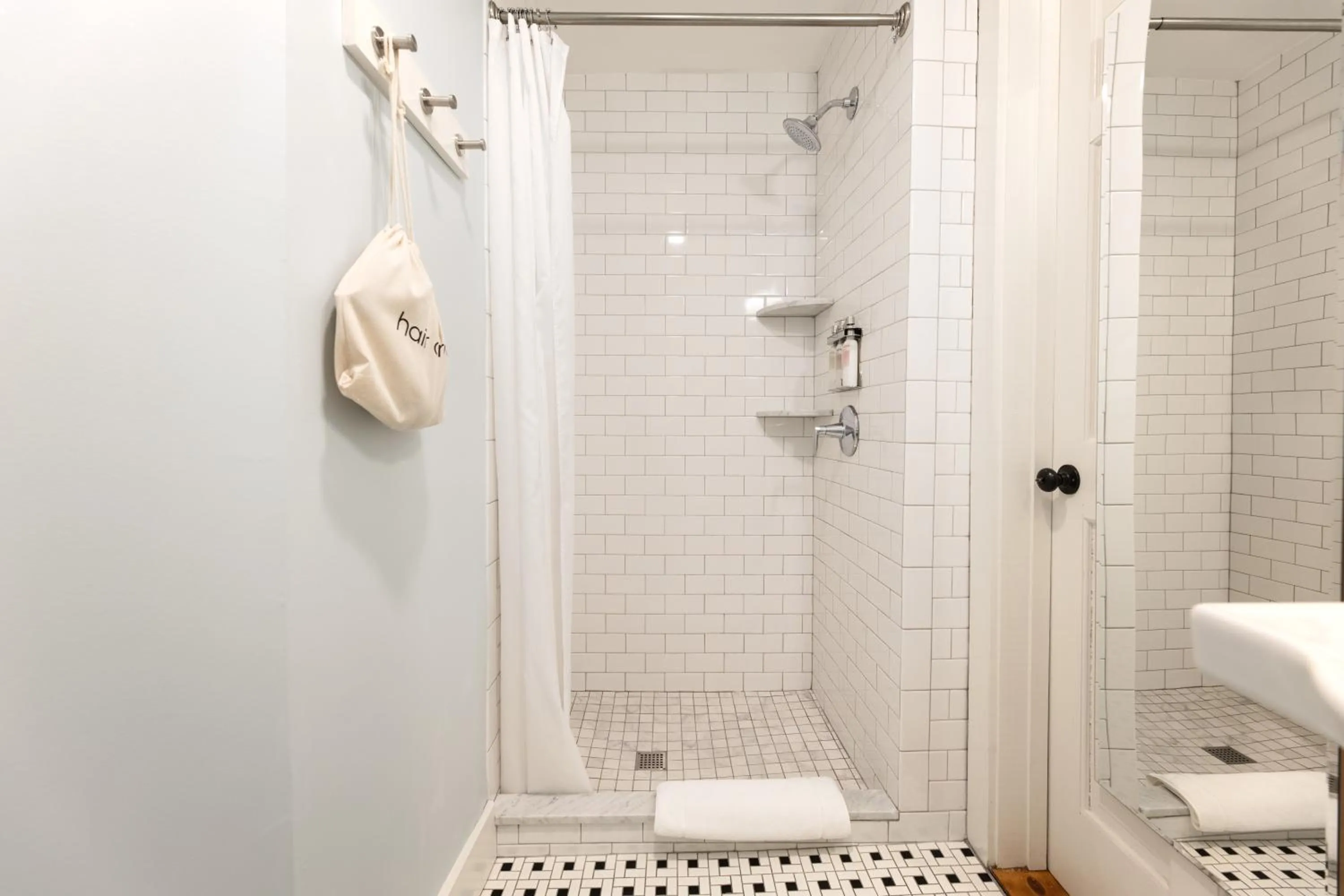 Bathroom in The Sailmaker's House
