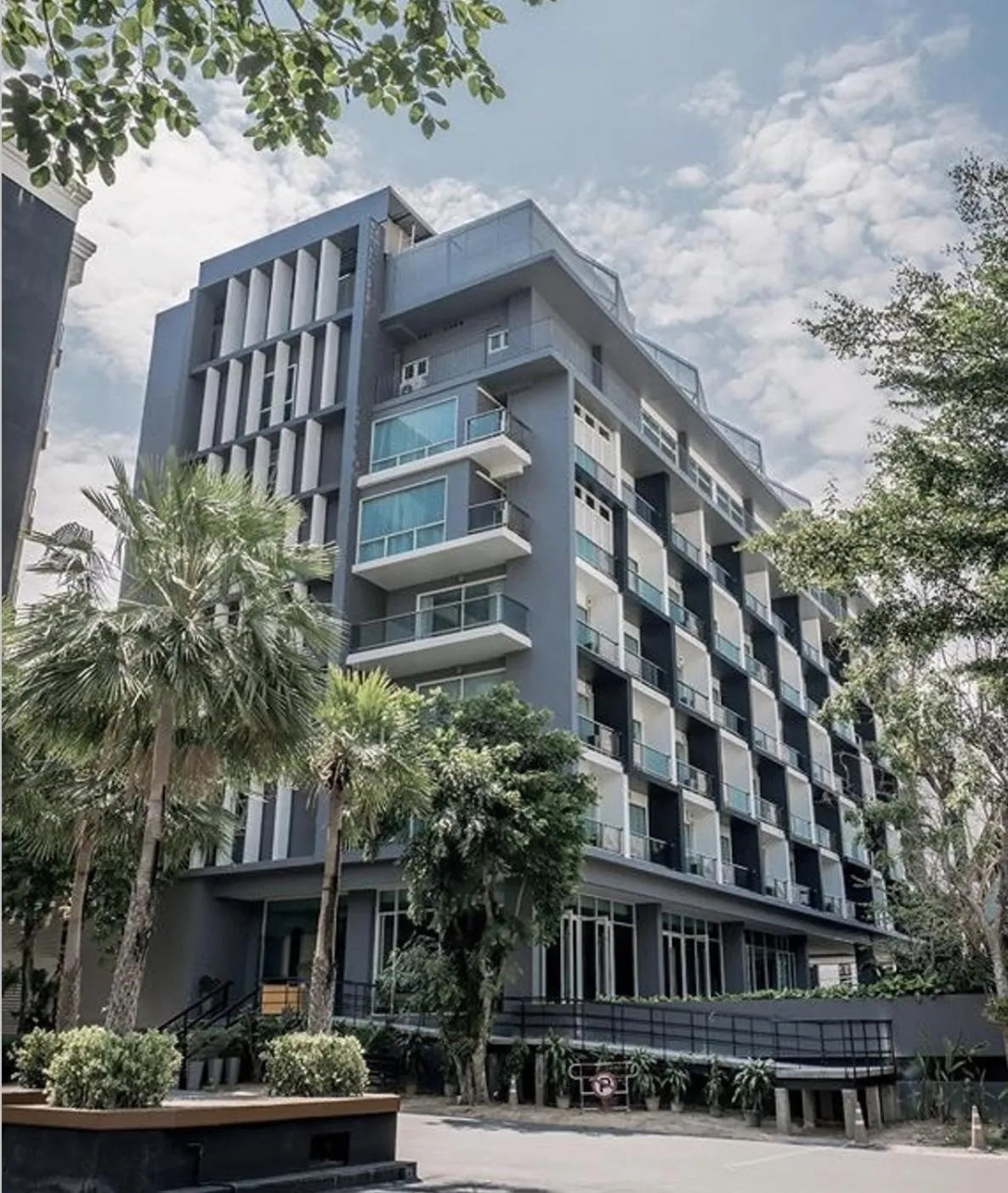 Property building in Prima Hotel Pattaya