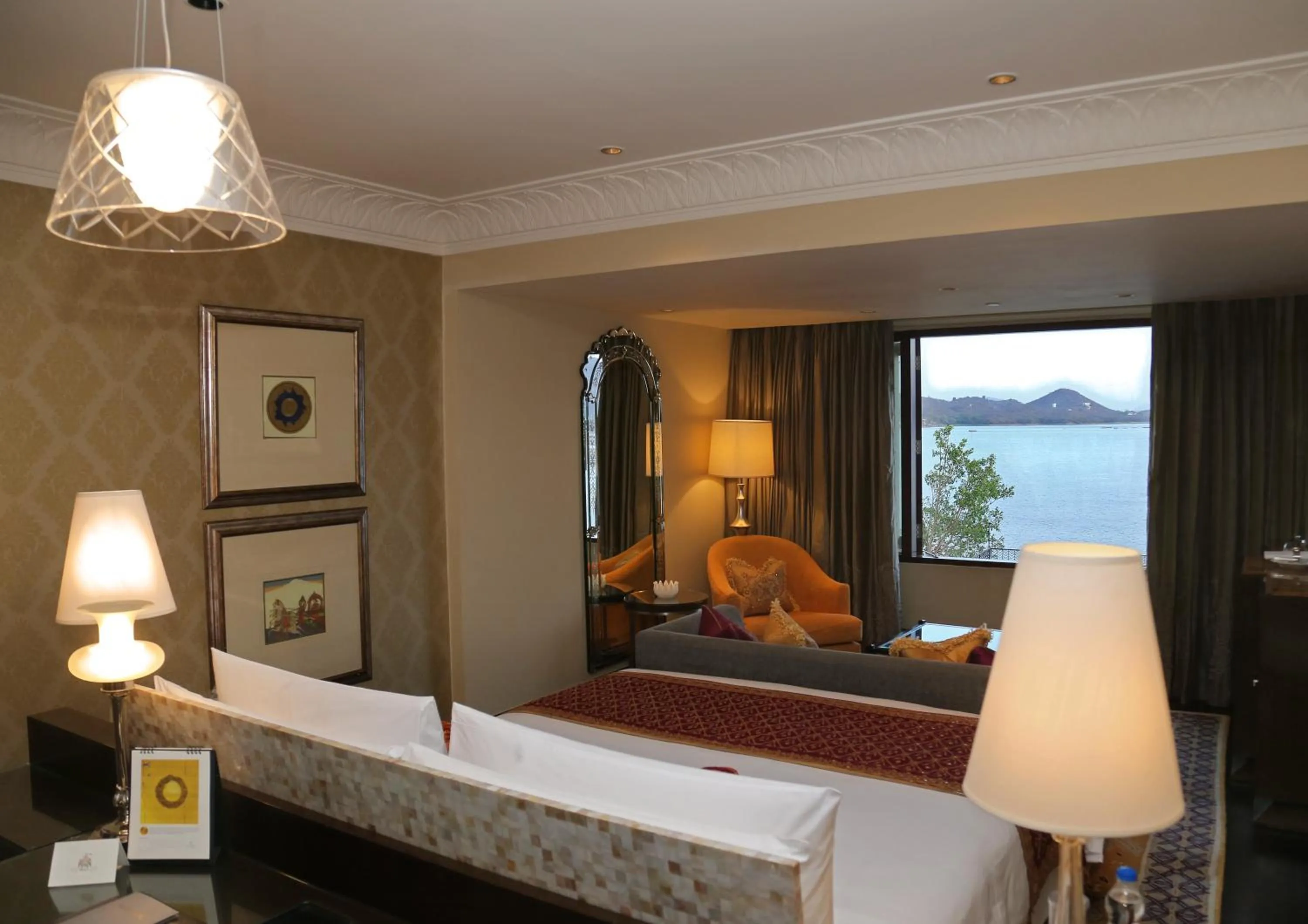 Lake view, Bed in The Leela Palace Udaipur