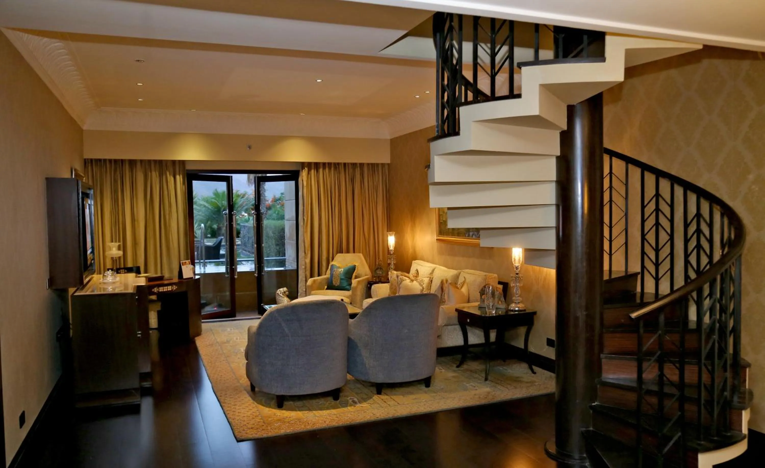 Living room in The Leela Palace Udaipur