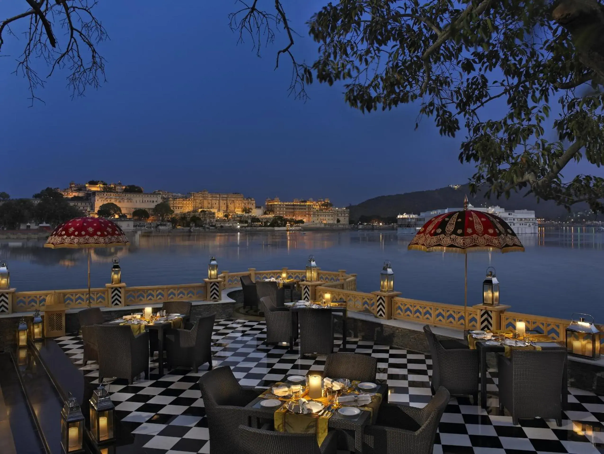 Restaurant/places to eat in The Leela Palace Udaipur Restaurant/places to eat in The Leela Palace Udaipur