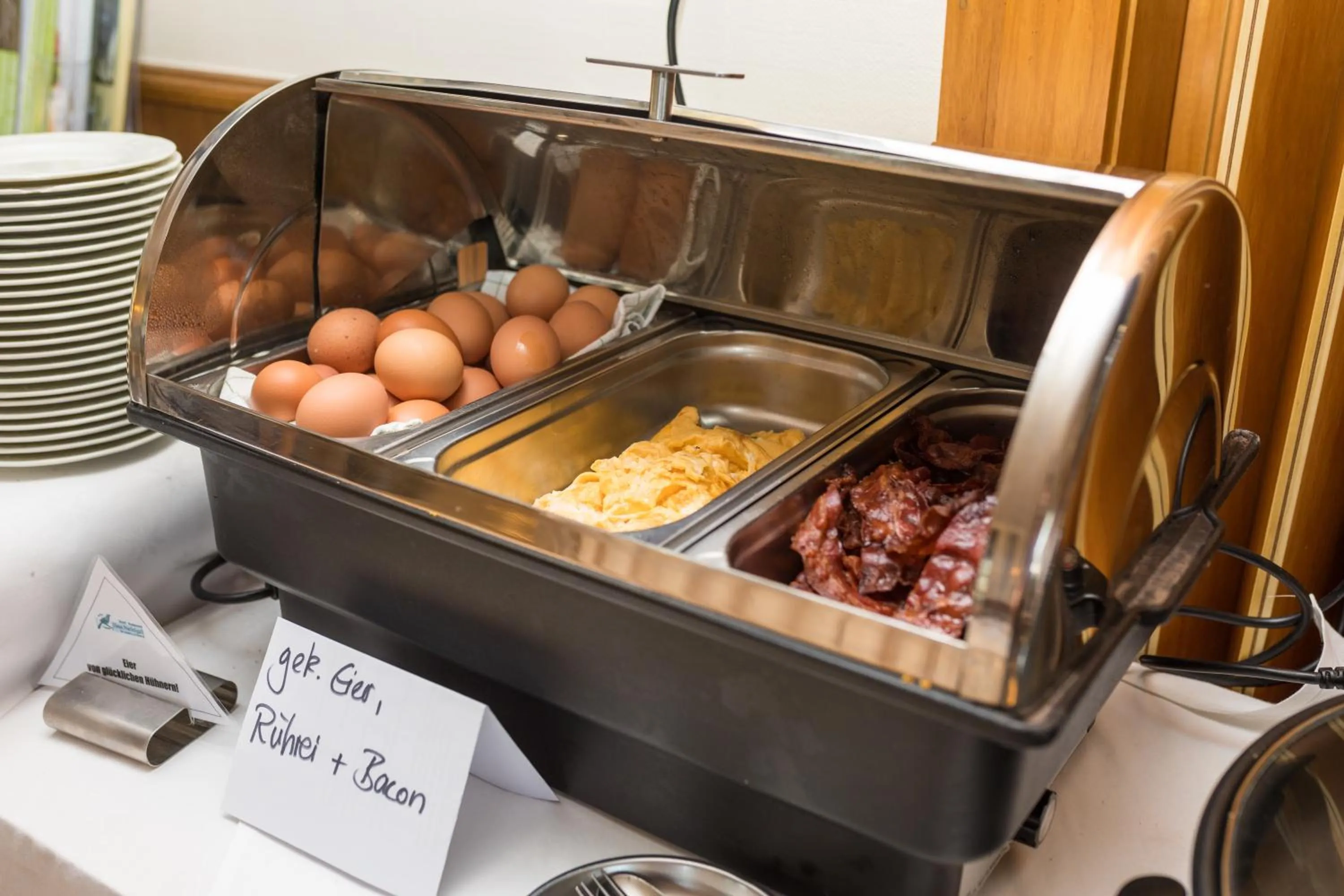 Food and drinks in Hotel Haus Nachtigall - B&B