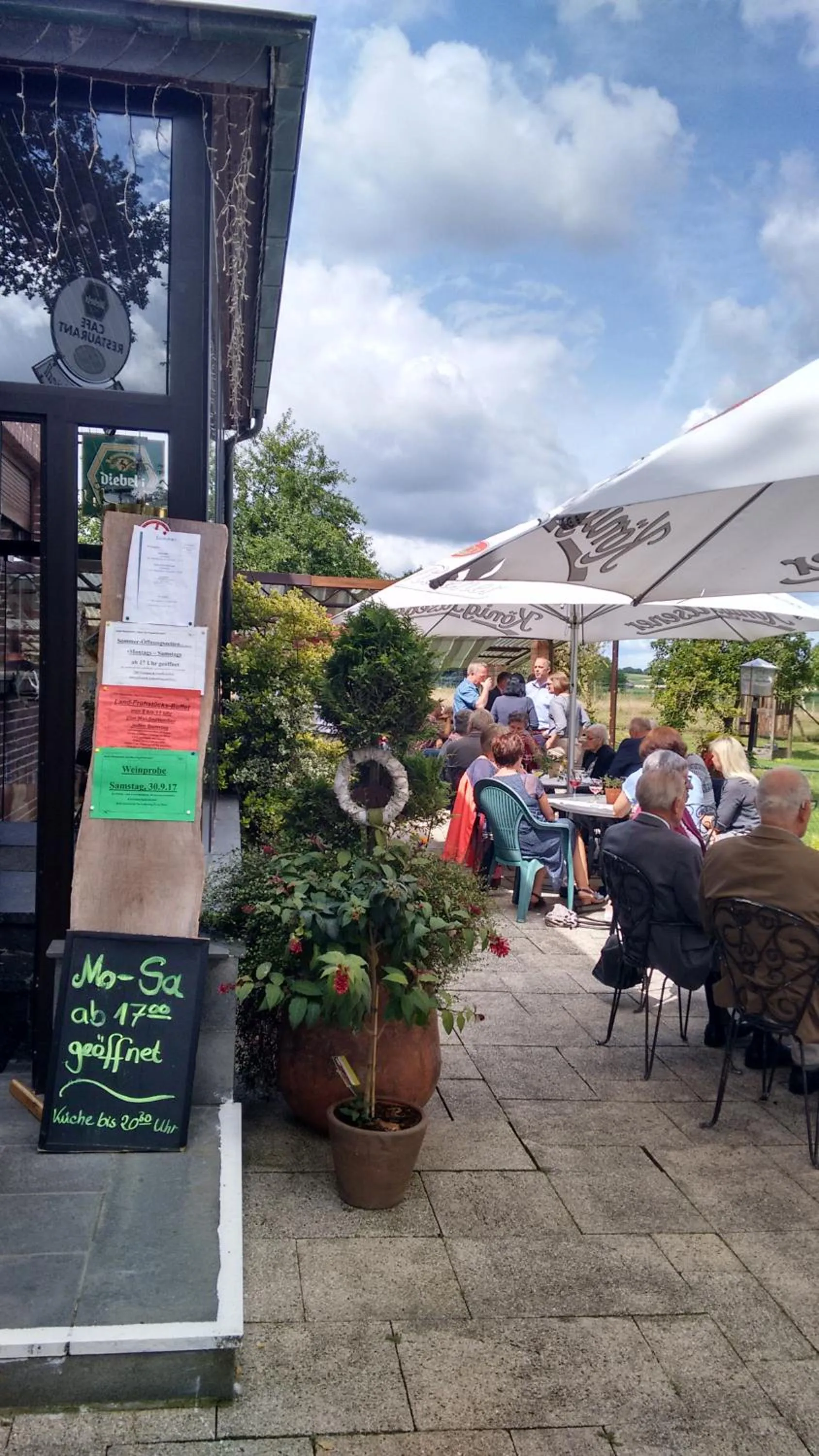 Facade/entrance in Hotel Haus Nachtigall - B&B