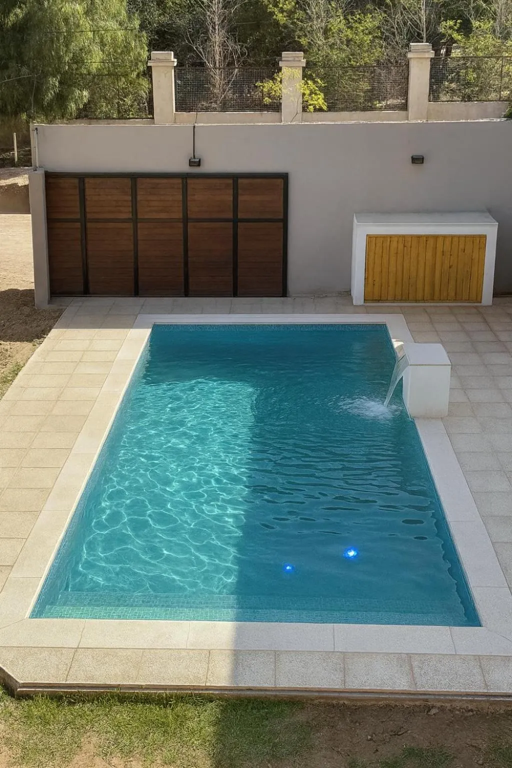 Swimming pool in Sendero Patagonico