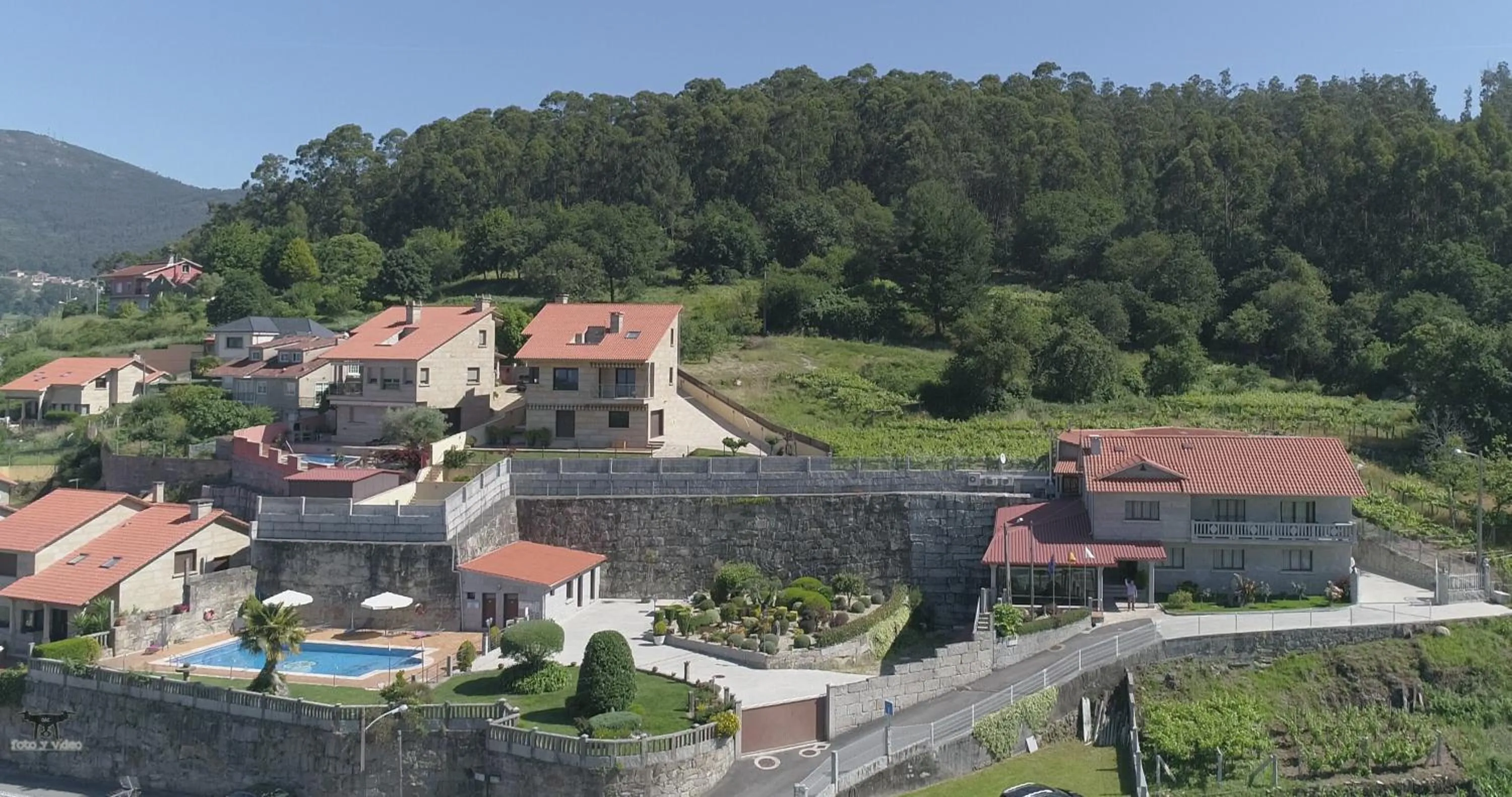 Property building in Hotel Liñares