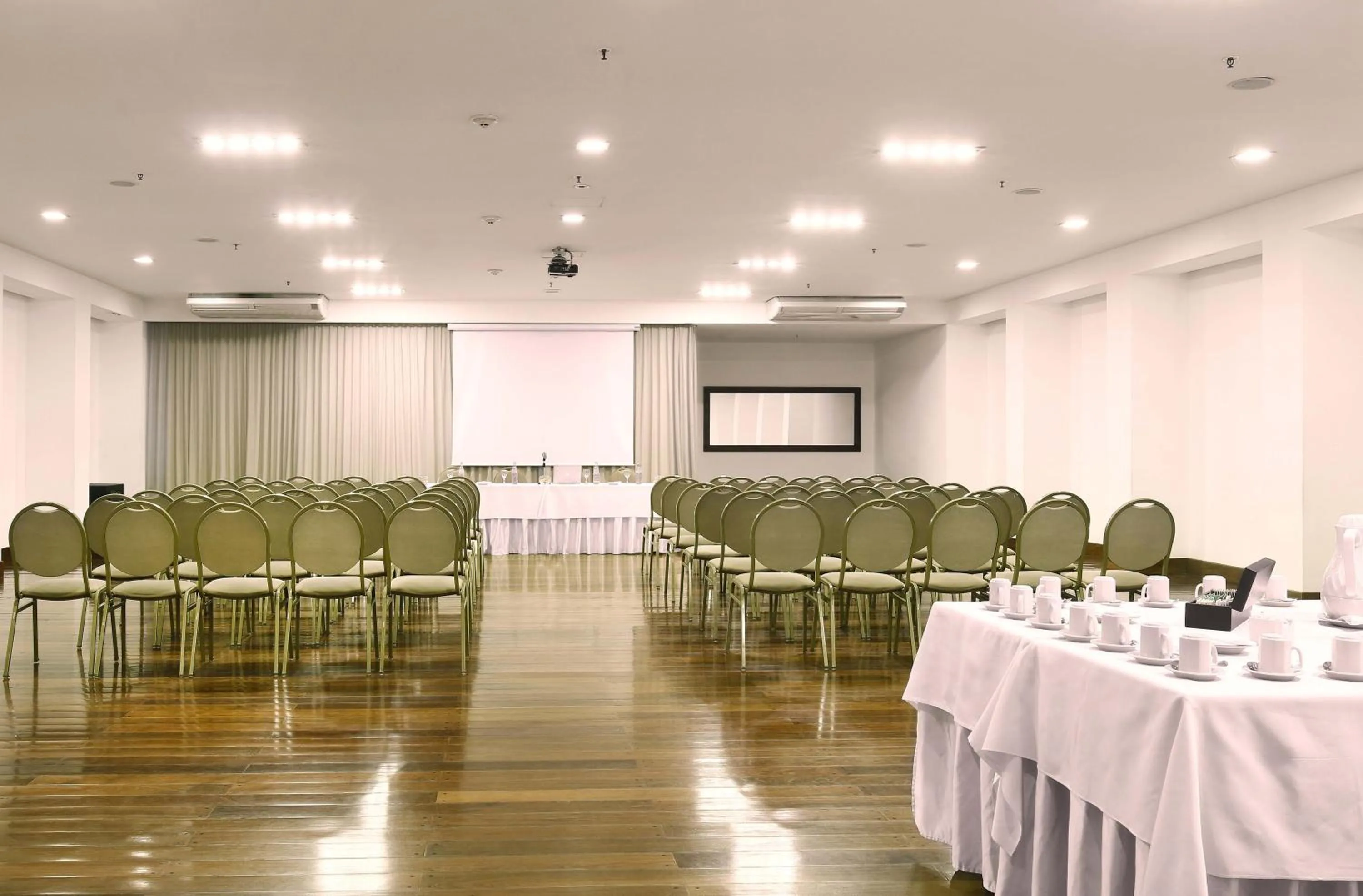 Cyan Hotel de Las Americas