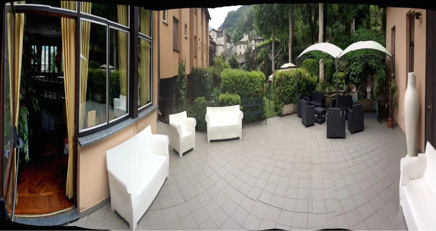 Facade/entrance in Hotel Trieste