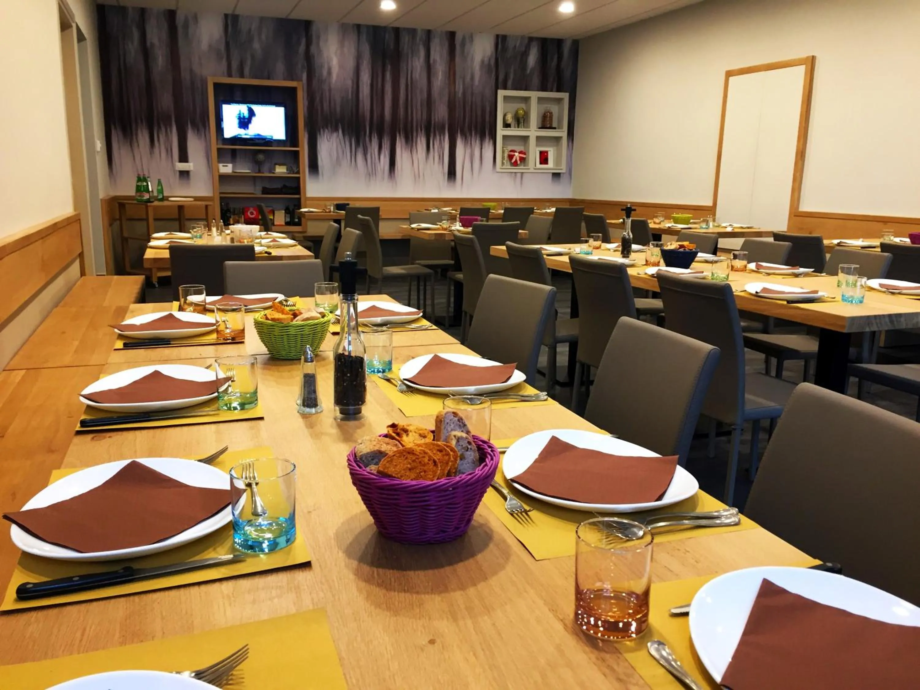 Restaurant/places to eat in Hotel Trieste