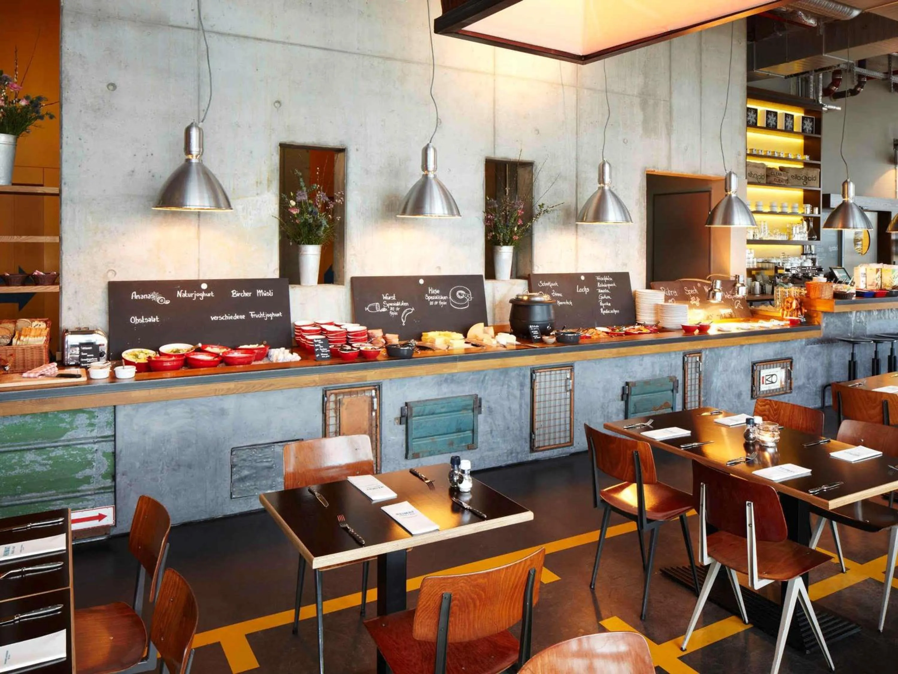 Breakfast in 25hours Hotel Hamburg HafenCity