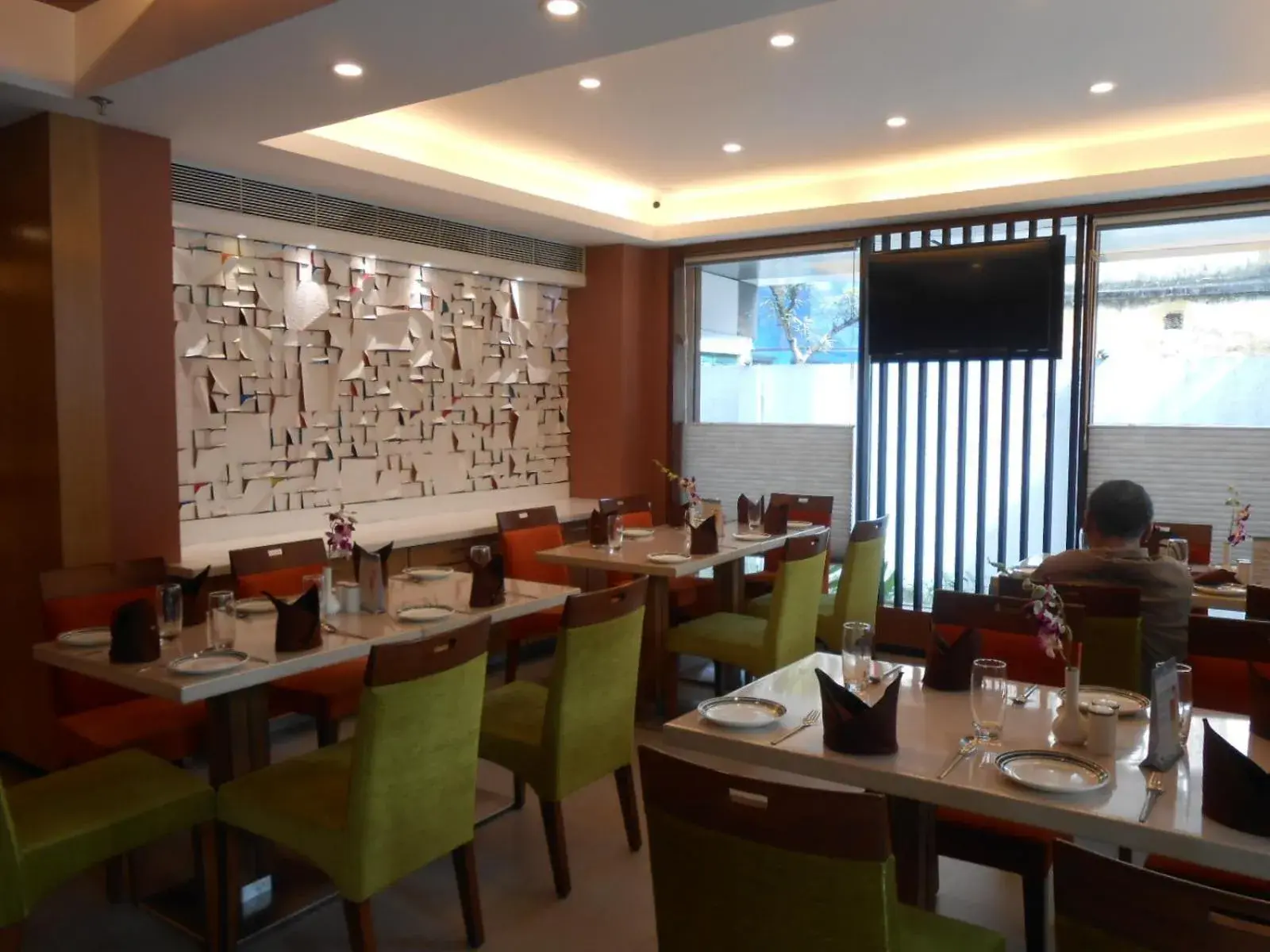 Restaurant/places to eat in Southern Plaza Restaurant/places to eat in Southern Plaza