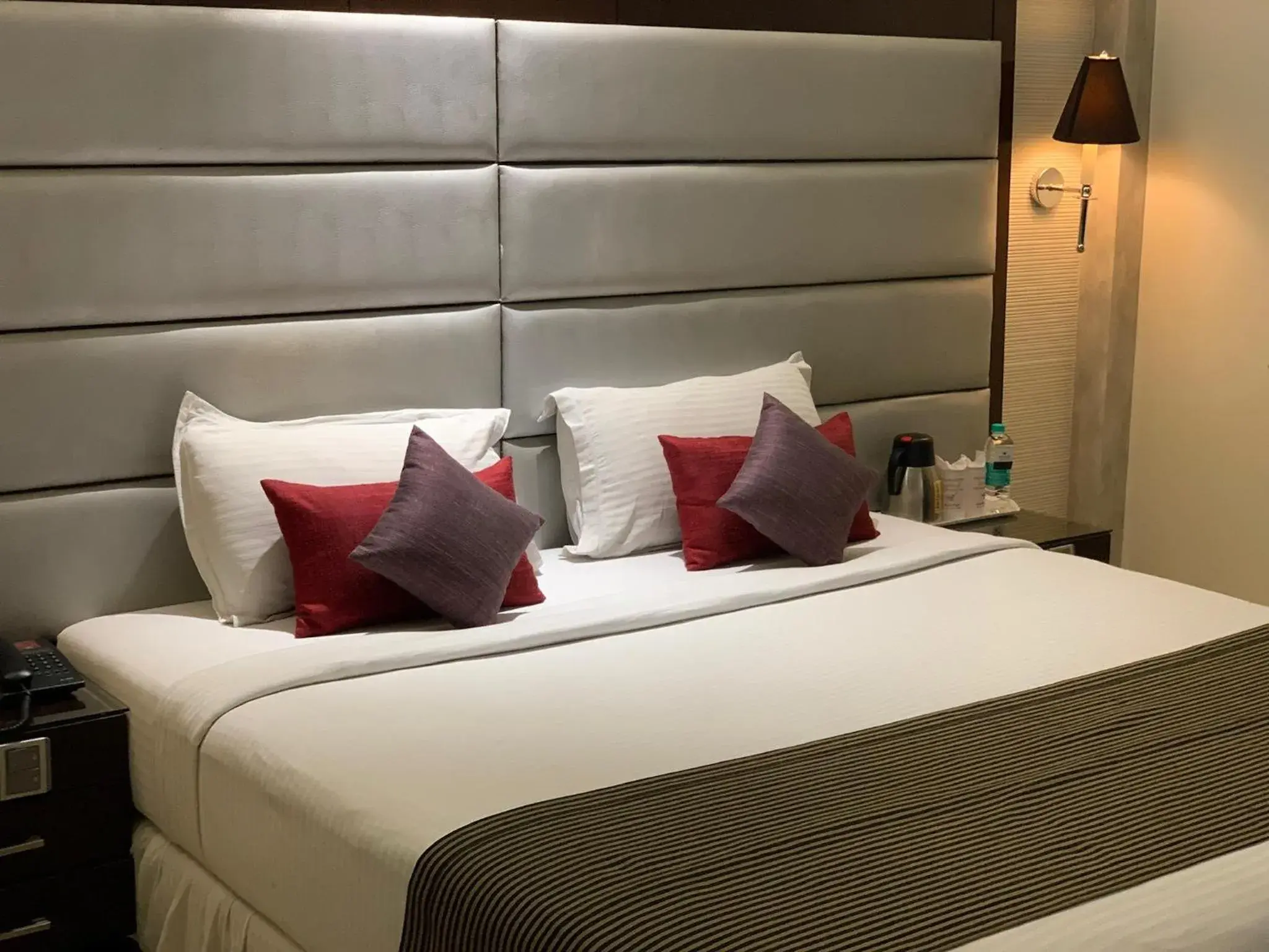 Bedroom, Bed in Southern Plaza Bedroom, Bed in Southern Plaza