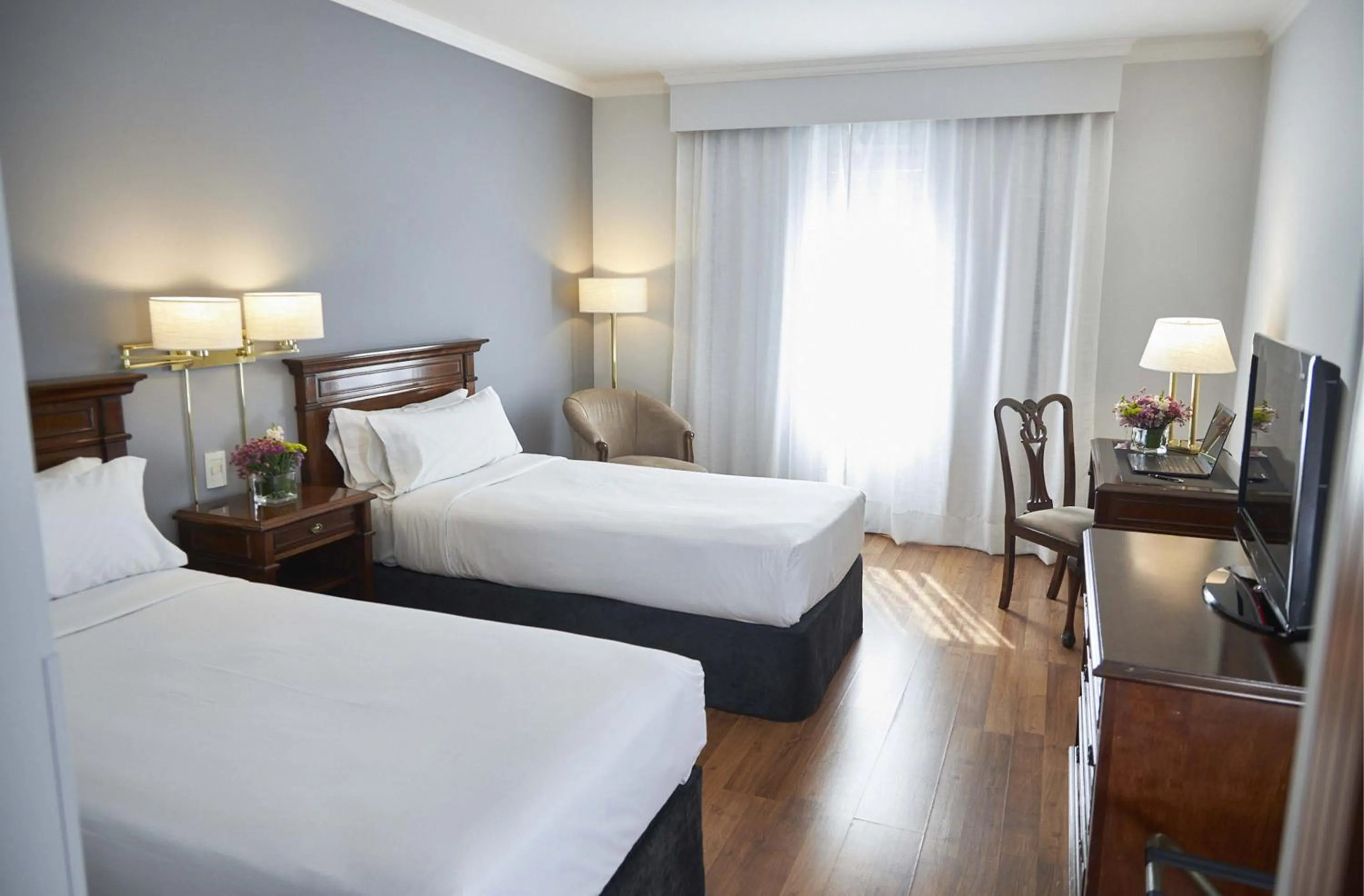 Bed in Cyan Américas Towers Hotel