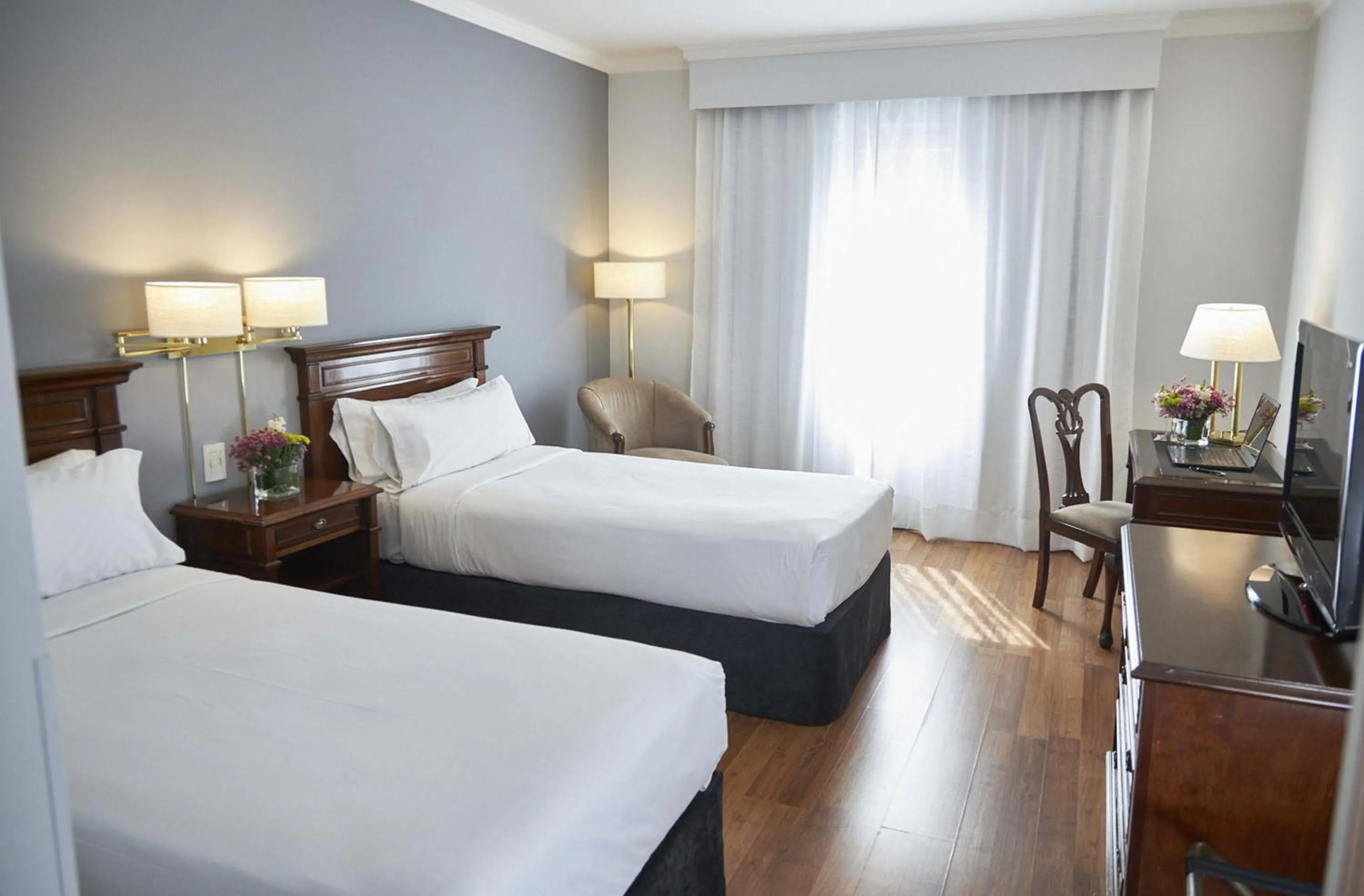 Bed in Cyan Américas Towers Hotel