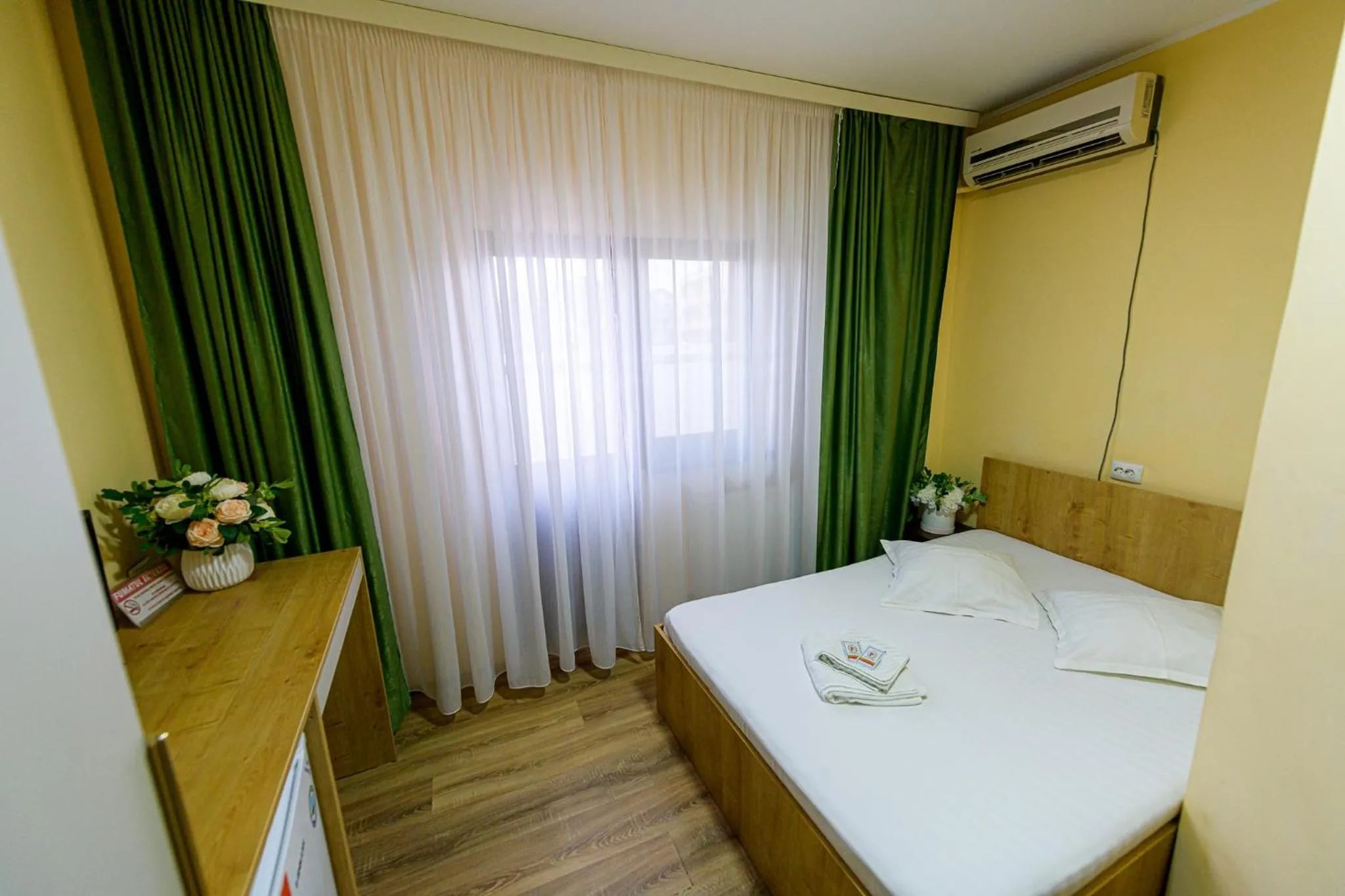 Photo of the whole room, Bed in Pensiunea Domneasca