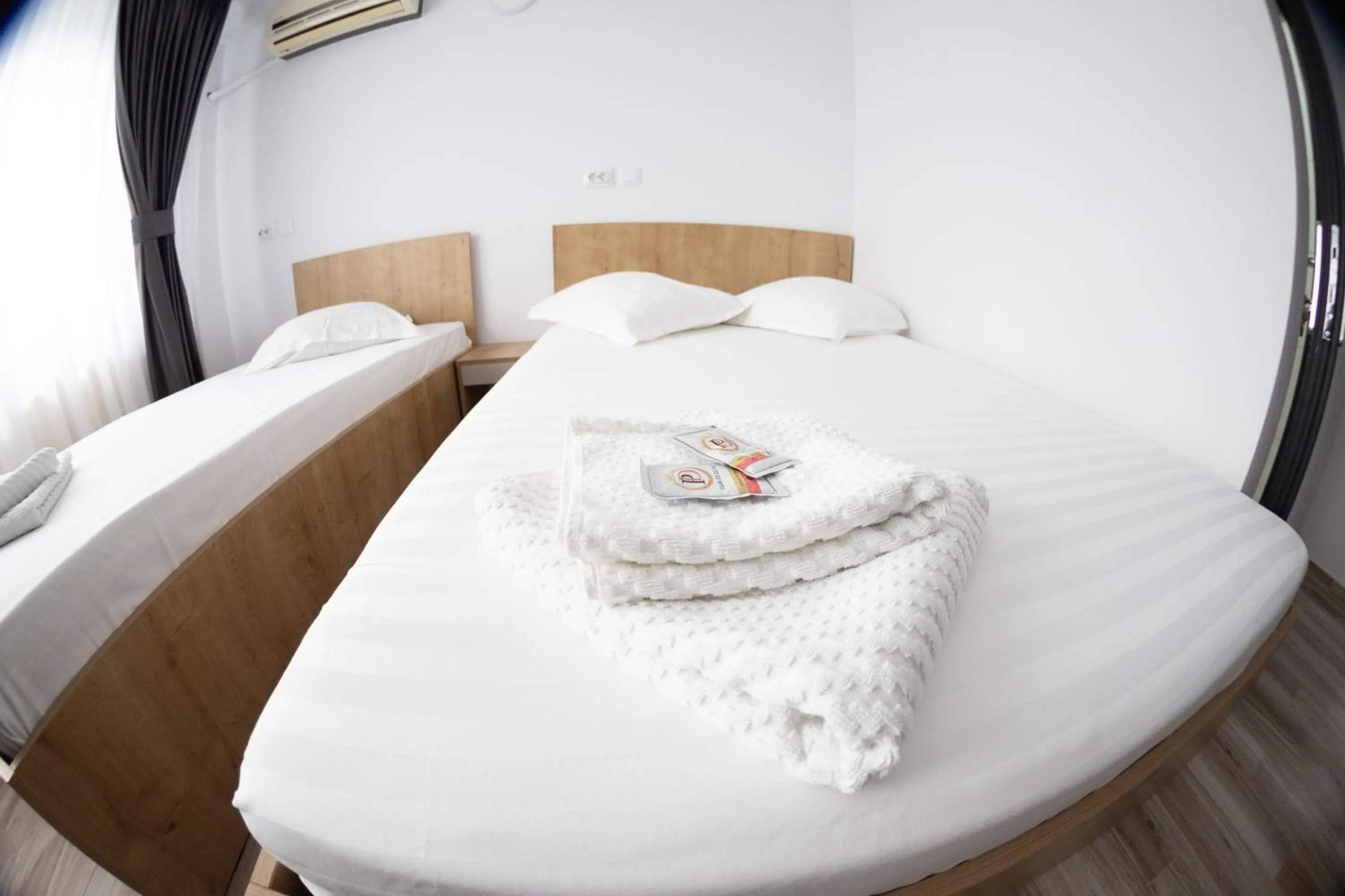 Photo of the whole room, Bed in Pensiunea Domneasca
