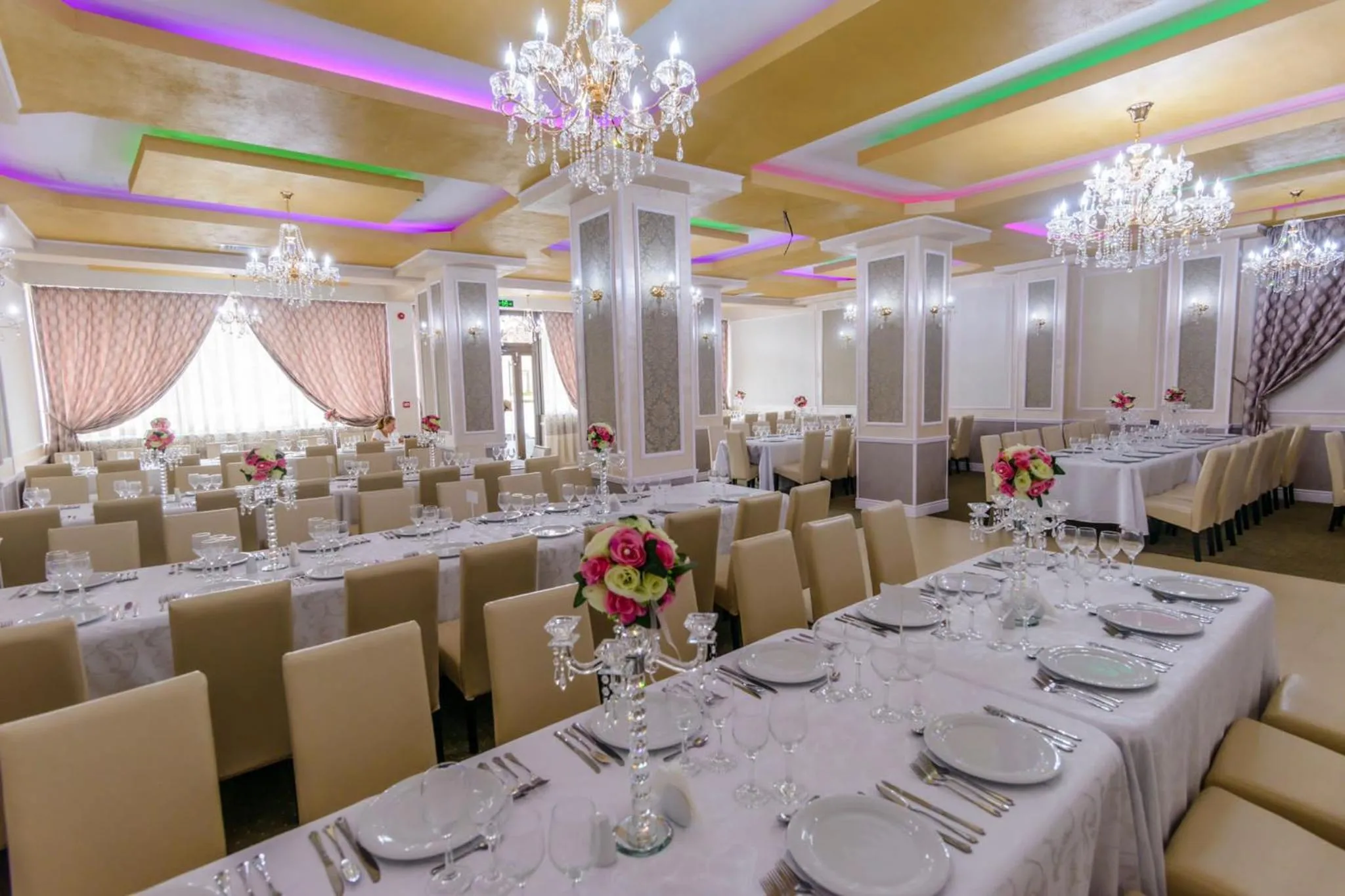 Restaurant/places to eat in Pensiunea Domneasca