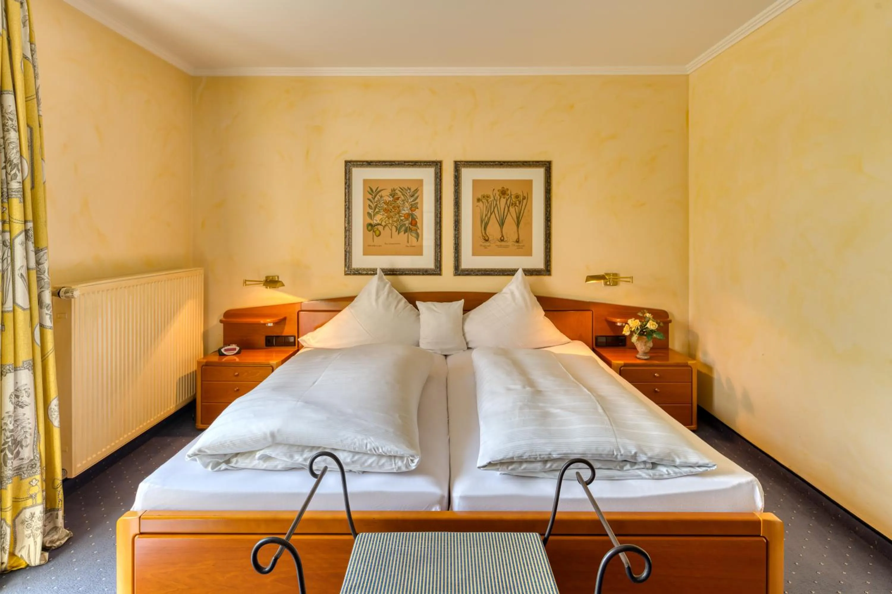 Bed in Hotel Alt Vellern