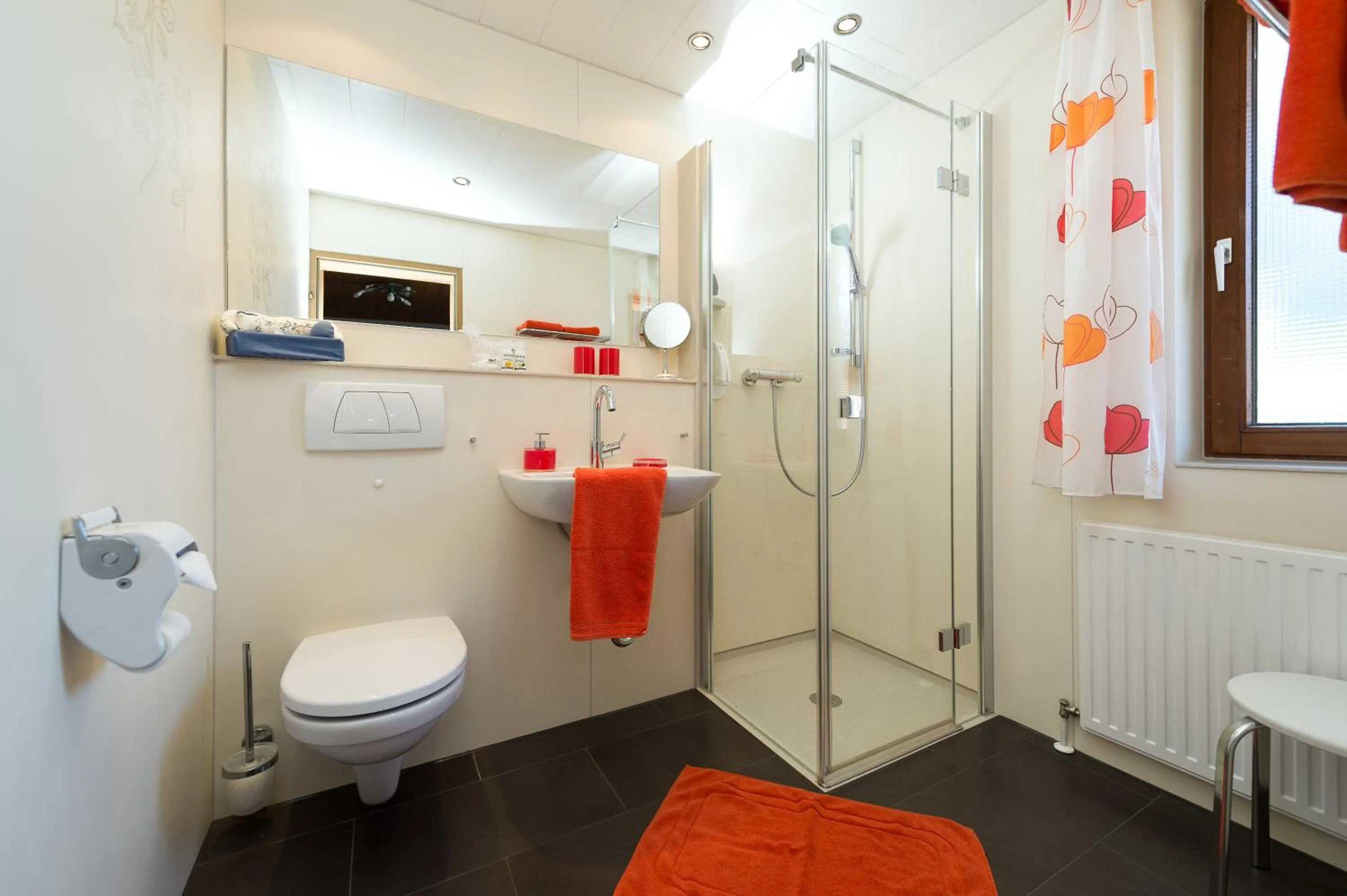 Bathroom in Gasthaus & Pension Alphorn