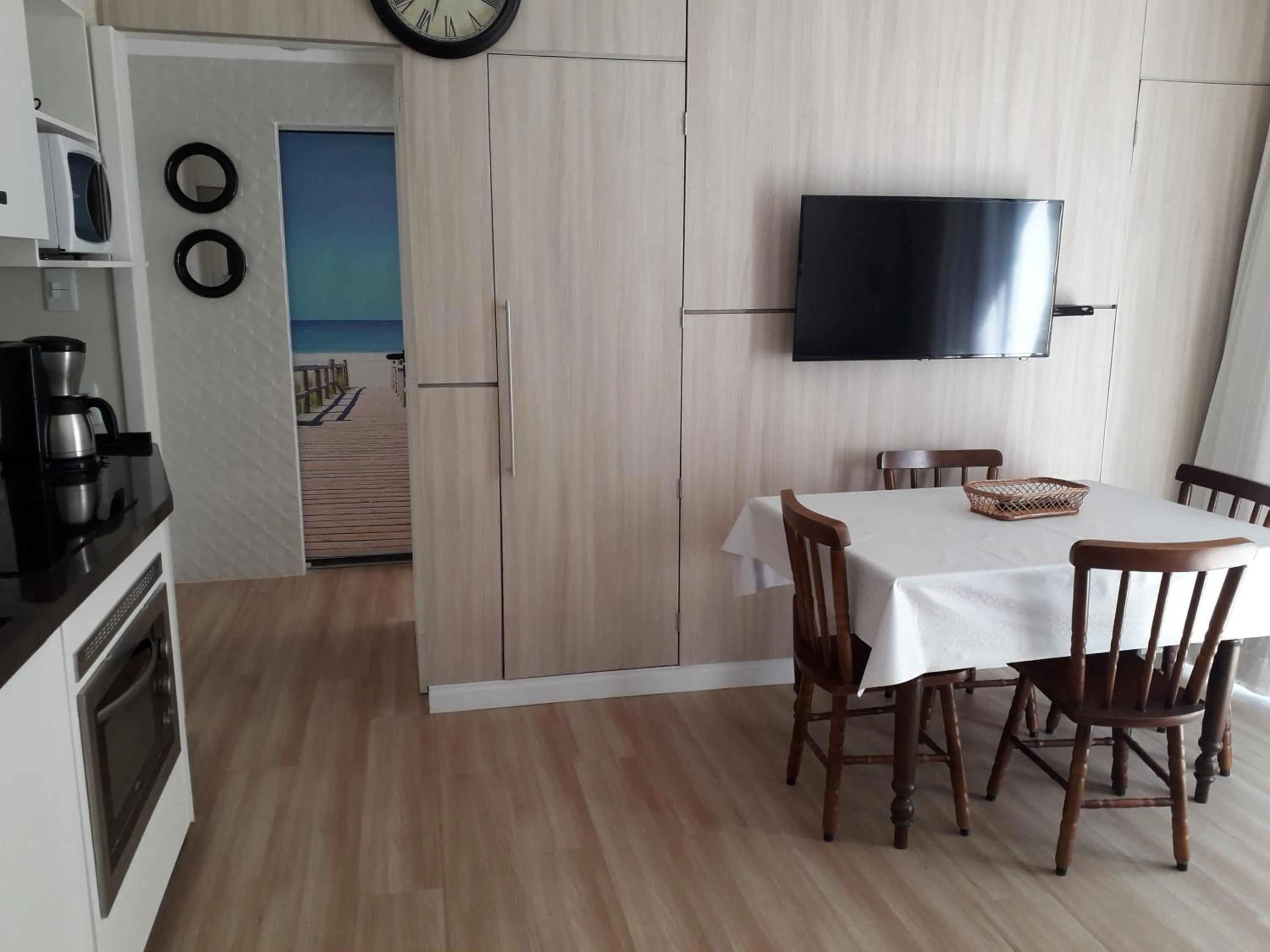 Ap 207 pe na areia em ingleses - Florianópolis SC