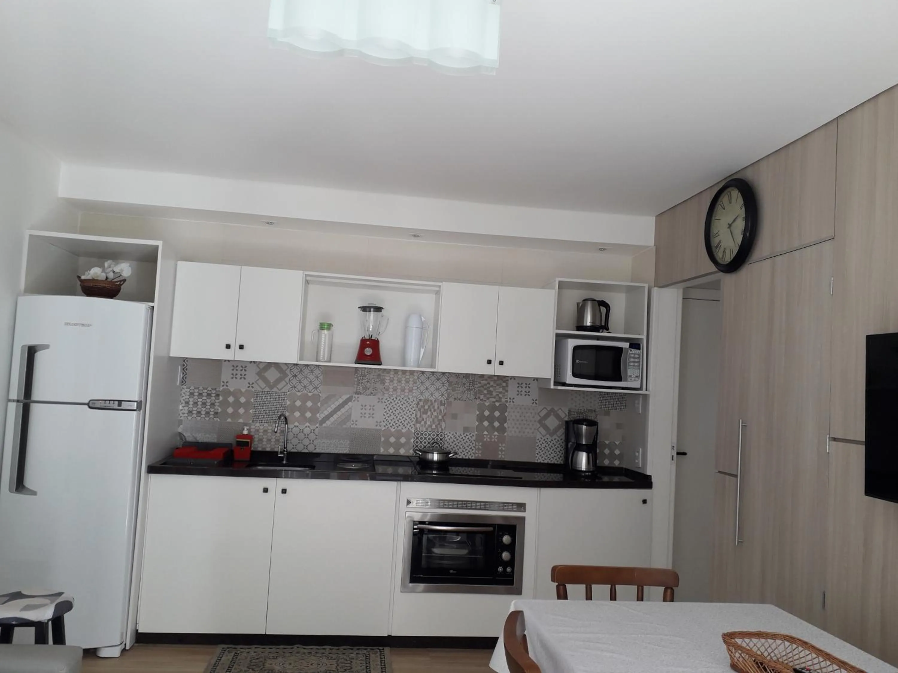 Ap 207 pe na areia em ingleses - Florianópolis SC