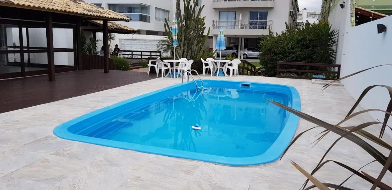 Ap 207 pe na areia em ingleses - Florianópolis SC