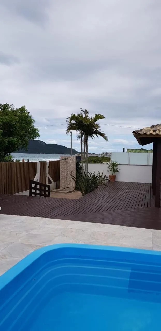 Ap 207 pe na areia em ingleses - Florianópolis SC