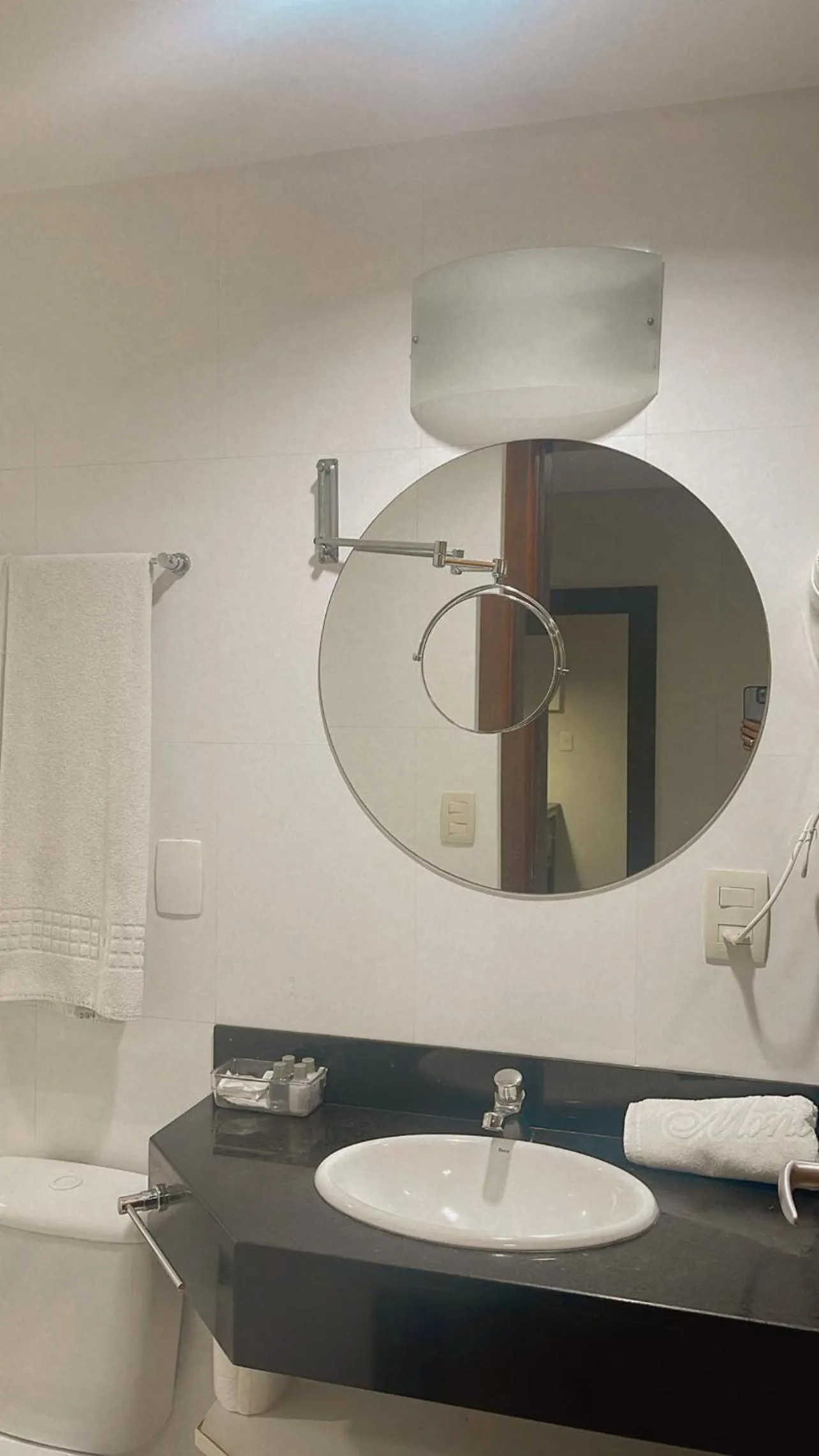 Bathroom in Mont Blanc Apart Hotel - Duque de Caxias