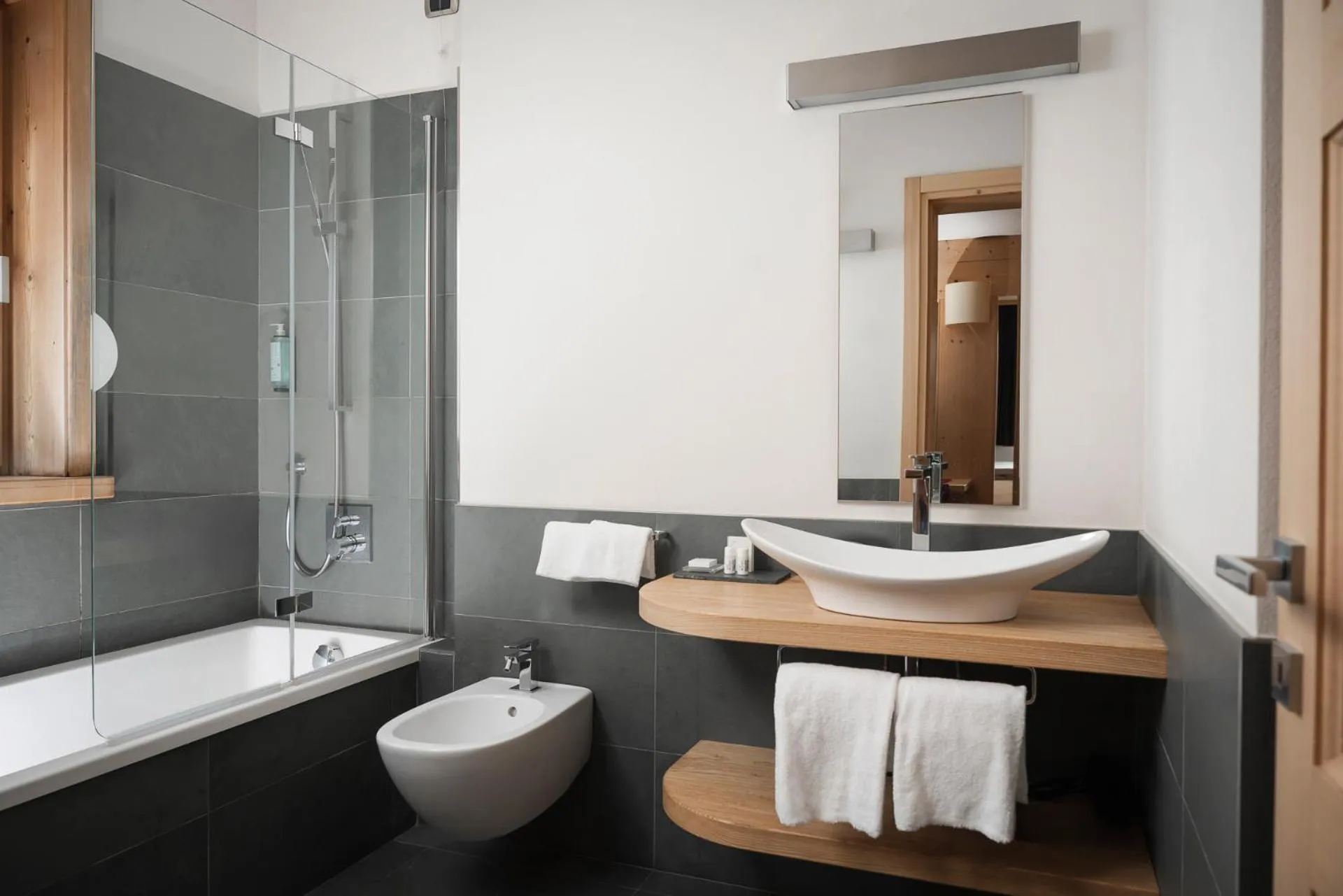 Bathroom in Alpen Hotel Chalet