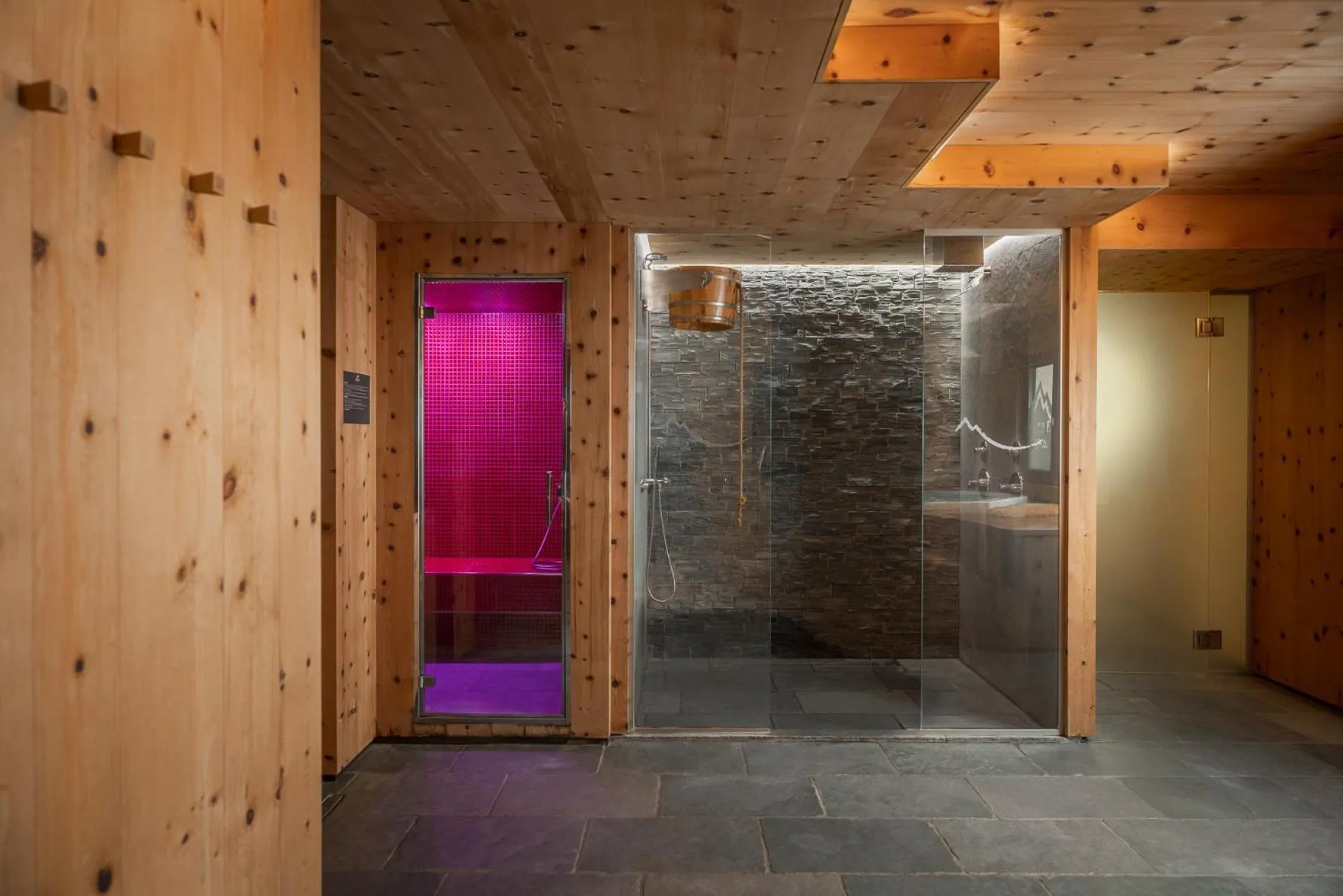Bathroom in Alpen Hotel Chalet