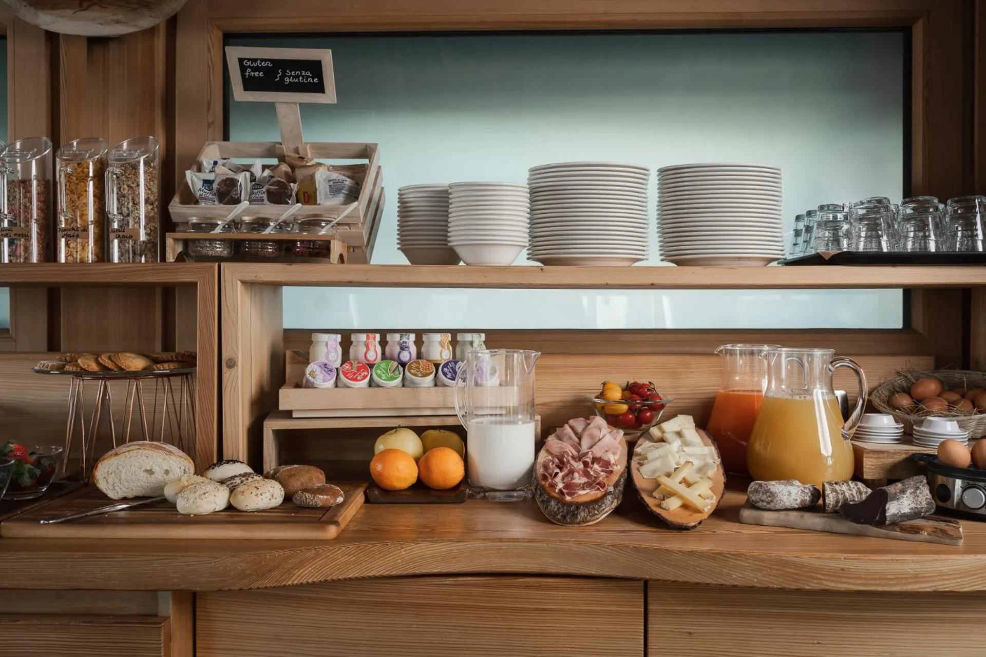 Breakfast in Alpen Hotel Chalet